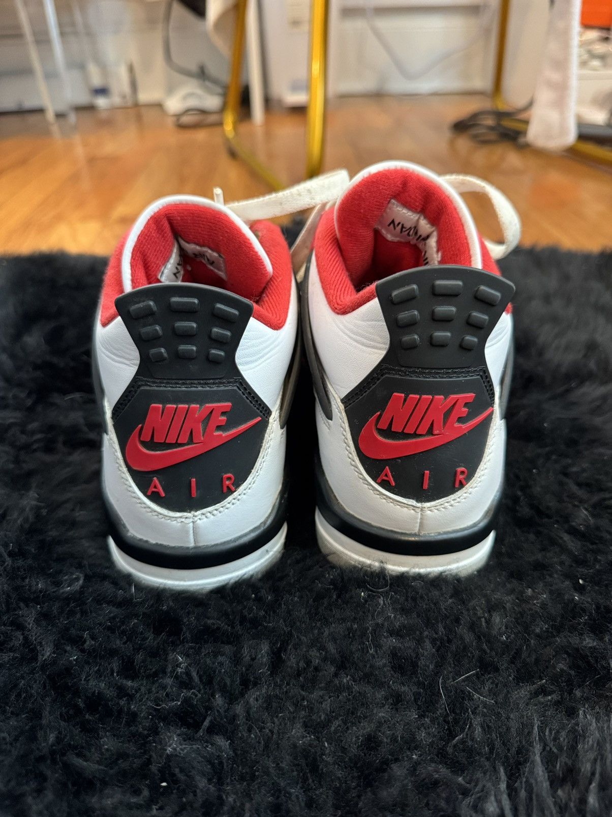 Jordan Brand Jordan 4 Retro Fire Red (2012) Size US 6 / EU 39 - 4 Thumbnail
