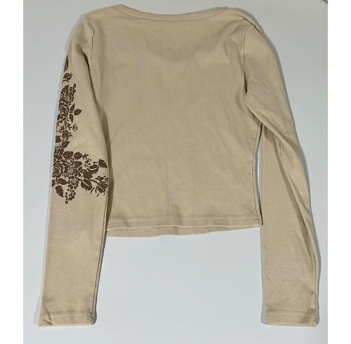 Japanese Brand Tan Floral V-Neck Y2K Long Sleeve T-Shirt Top Tee Size S ✨ Size S / US 4 / IT 40 - 3 Thumbnail