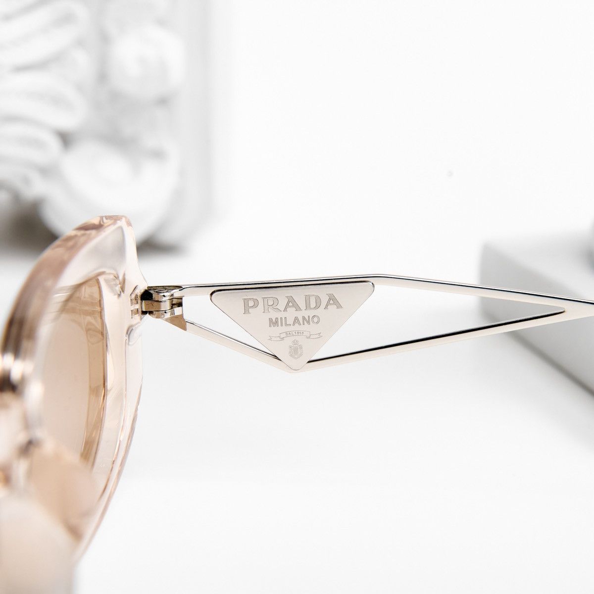 Prada PRADA 0PR 14YS 19M4I2 SUNGLASSES Size ONE SIZE - 4 Thumbnail
