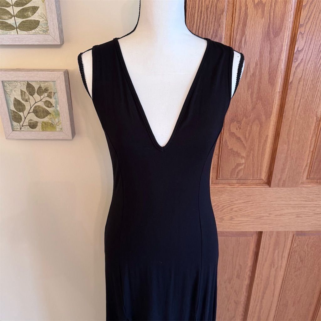 Shein Shein Women's Black Sleeveless V-Neck Maxi Dress Size S 4 Size S / US 4 / IT 40 - 2 Thumbnail