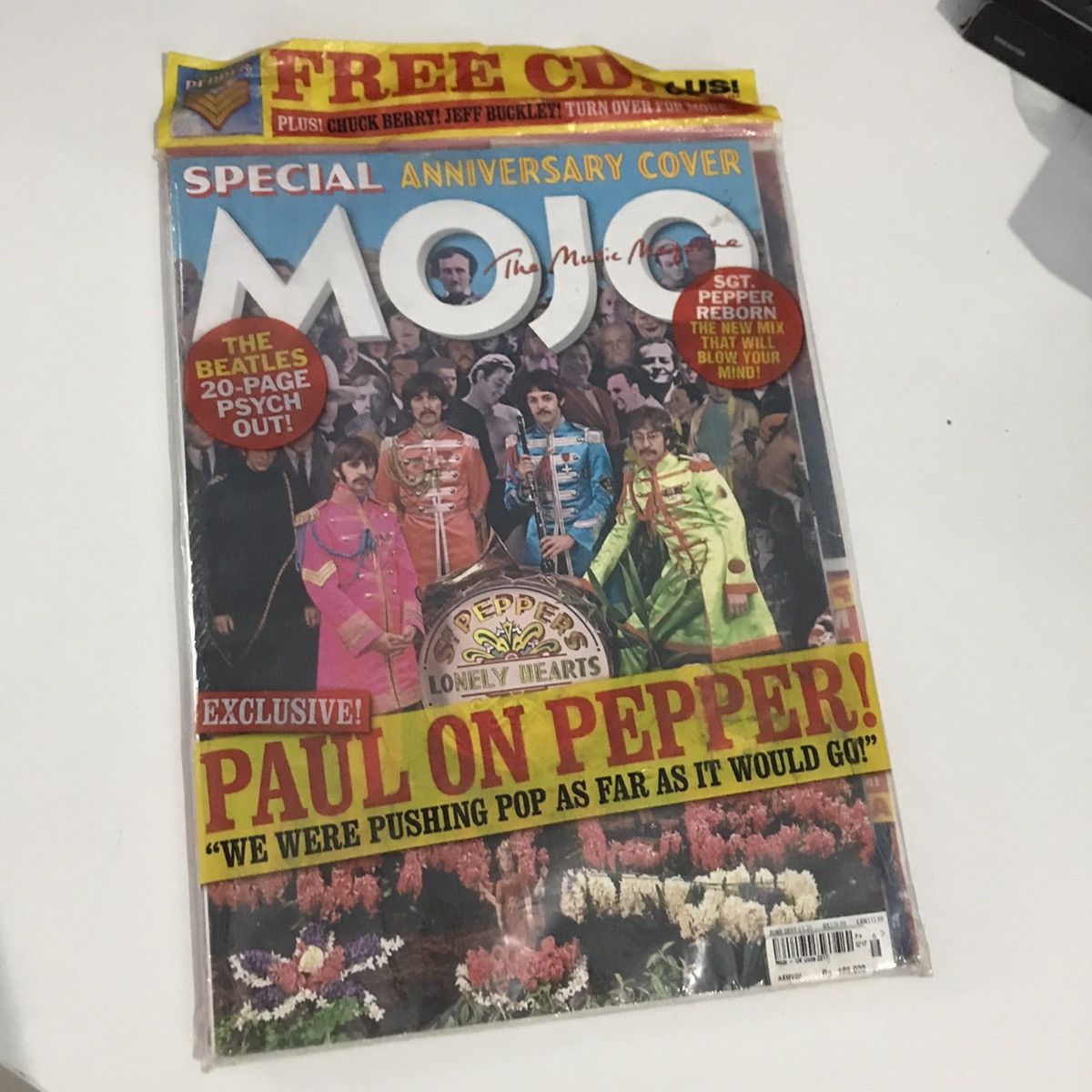 POP MAGAZINE × Vintage Nos New Old Stock Mojo Magazine 2017 The beatles on paul mc Size ONE SIZE - 3 Thumbnail