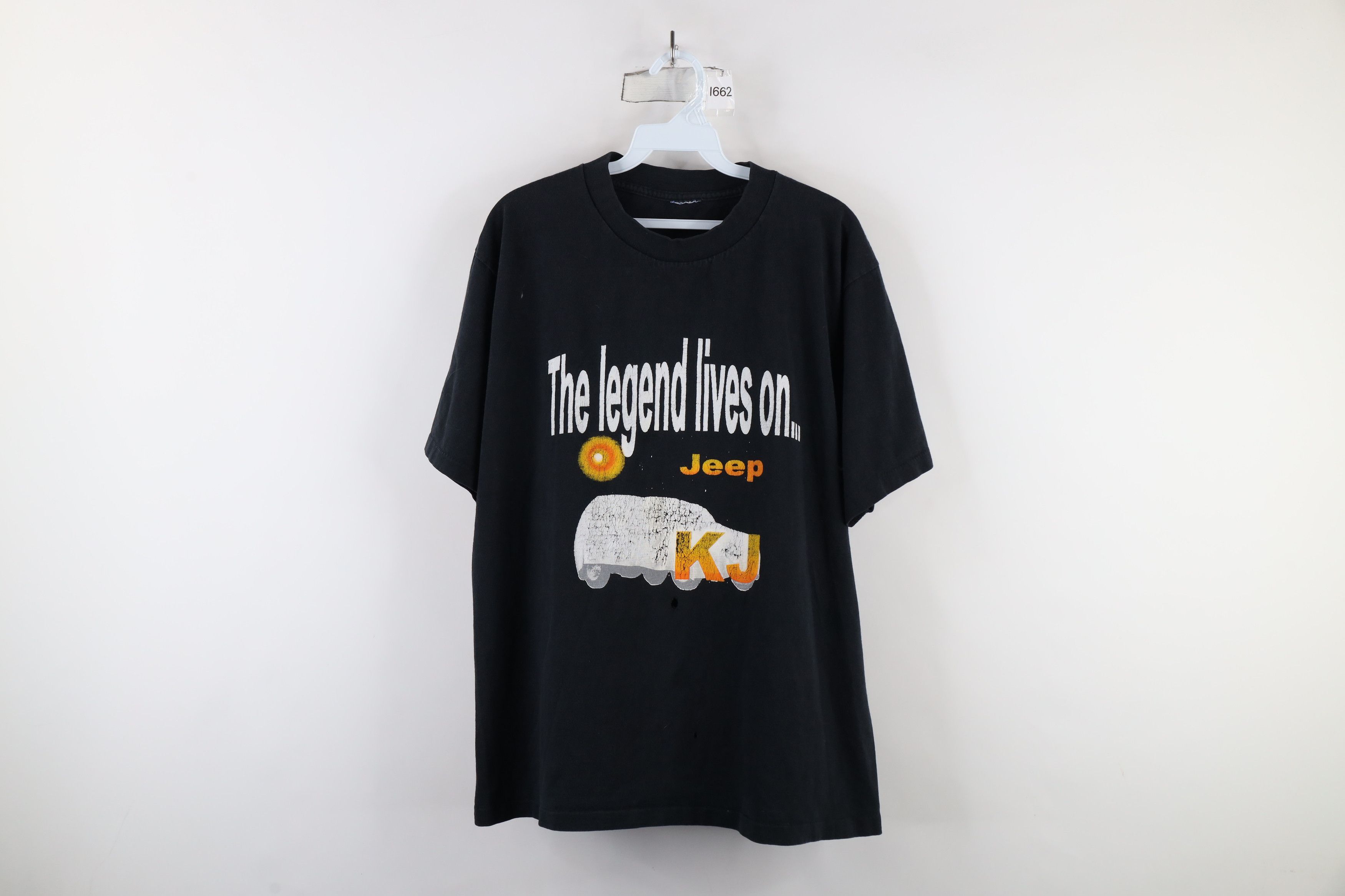 Vintage Vintage 90 Out The Legend Lives On Jeep Motors T-Shirt USA Size US L / EU 52-54 / 3 - 1 Thumbnail