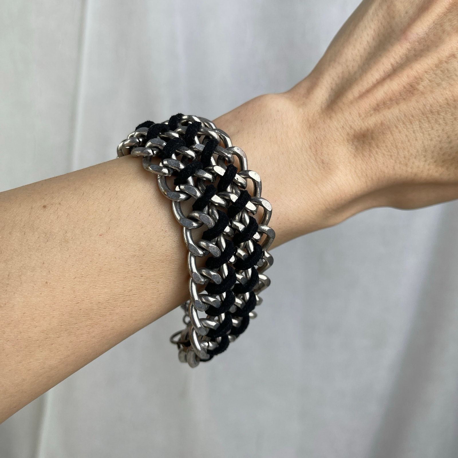 Other Silver Tone Chain Link Bracelet Black Braided Faux Leather Size ONE SIZE - 13 Thumbnail