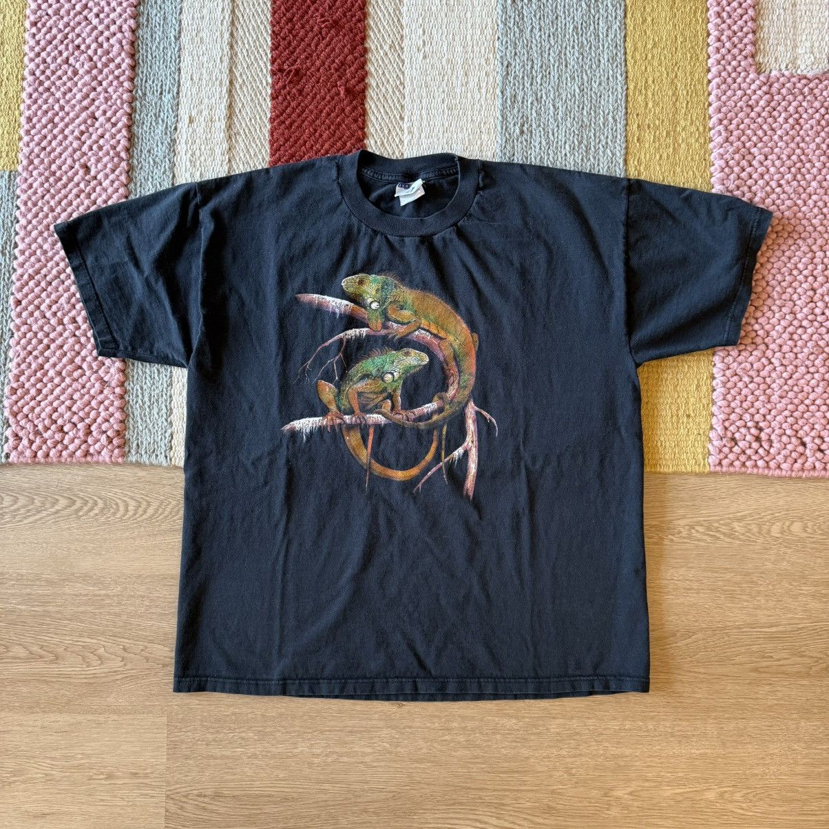 Vintage Vintage 90s Graphic T-Shirt Nature Animal Size XL Black Size US XL / EU 56 / 4 - 1 Thumbnail