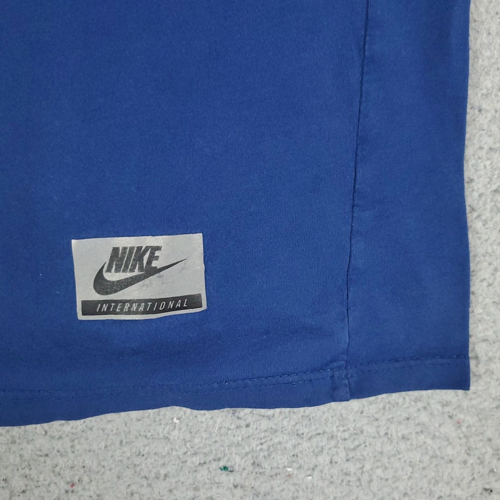 Nike Nike Blue Polka Dot Pocket T-Shirt Mens Size Medium Crew Neck Short Sleeve Cotton Adult Regular Size US M / EU 48-50 / 2 - 6 Thumbnail