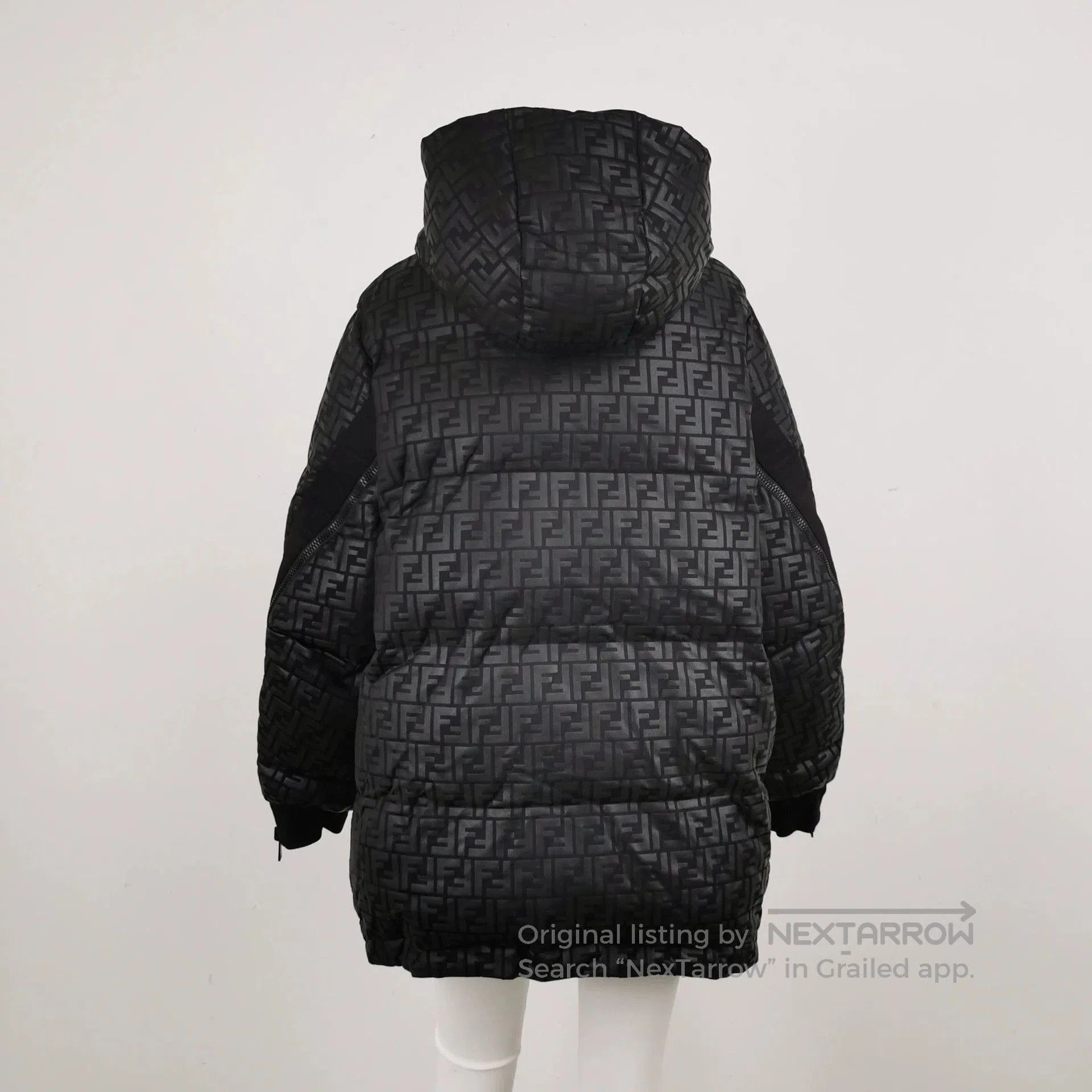 Fendi fendi reversible down jacket with logo pattern. Size US S / EU 44-46 / 1 - 4 Thumbnail