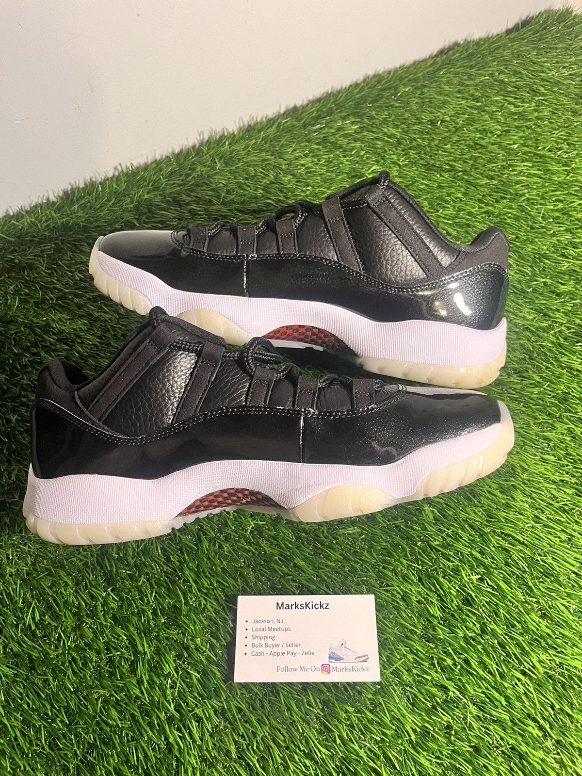 Jordan Brand × Nike jordan 11 retro low 72-10 size 11 Size US 11 / EU 44 - 4 Thumbnail