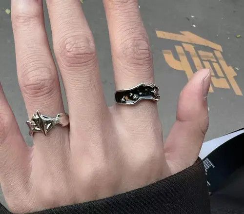 Jewelry 649Silver Gothic Star and Black Enamel Adjustable Rings Size ONE SIZE - 2 Thumbnail