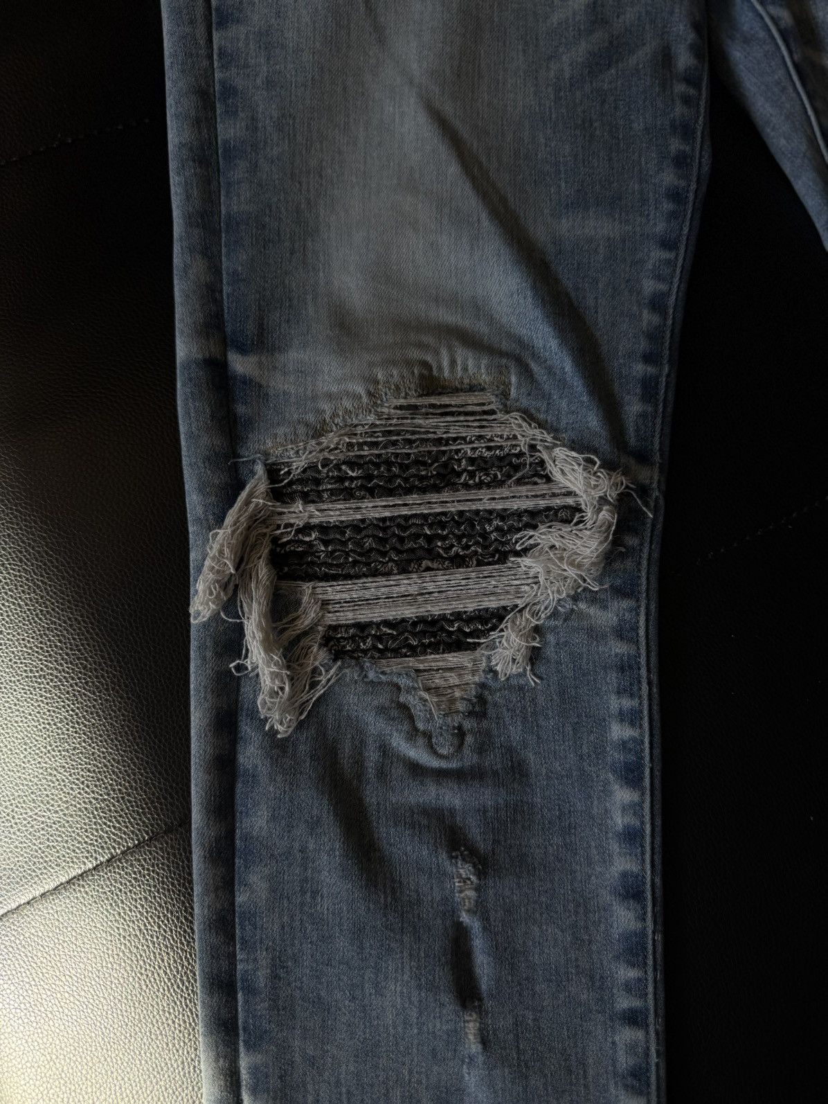 Amiri Amiri Blue Jeans Black Bandanna Patch Size 31 Flawless 🧼 Size US 31 - 3 Thumbnail