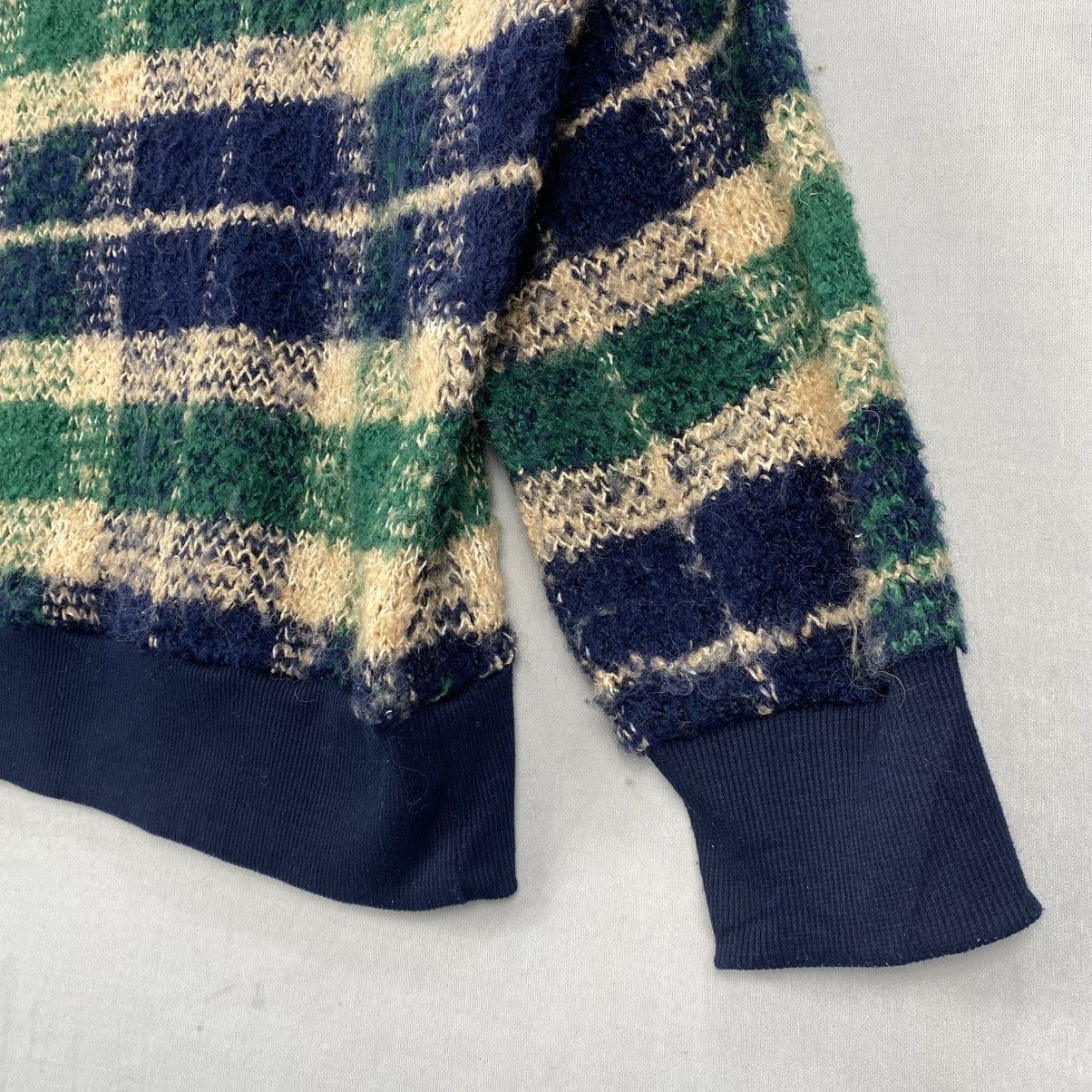 Aran Isles Knitwear HK WORK London Fuzzy Plaid Knit Sweatshirt Size US L / EU 52-54 / 3 - 3 Thumbnail