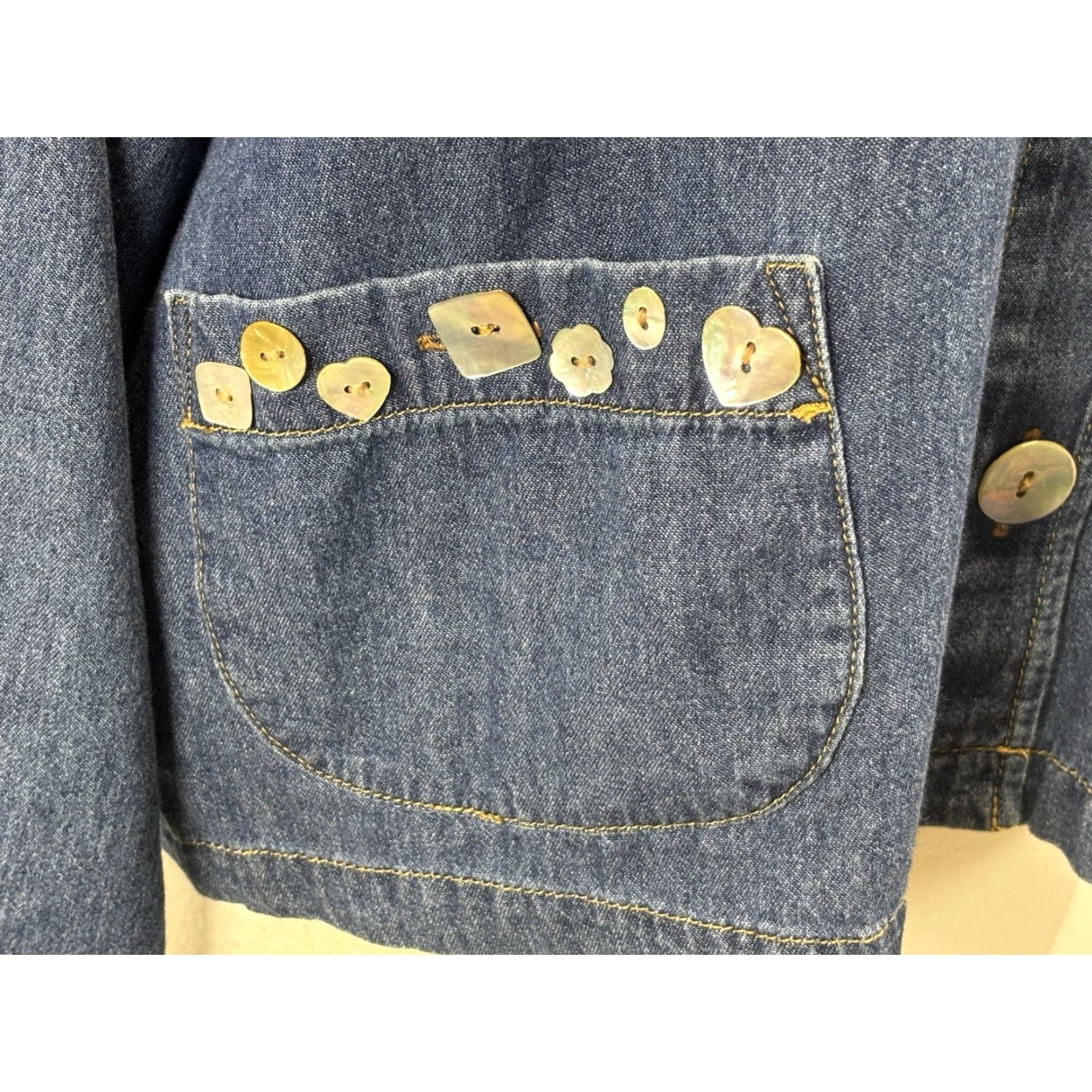 Coldwater Creek VINTAGE Coldwater Creek Chambray Denim Shirt Large Blue Button-Up Long Sleeve Collared 100% Cotton Womens Granny Core Cottage Core Buttons Made US Size L / US 10 / IT 46 - 6 Thumbnail