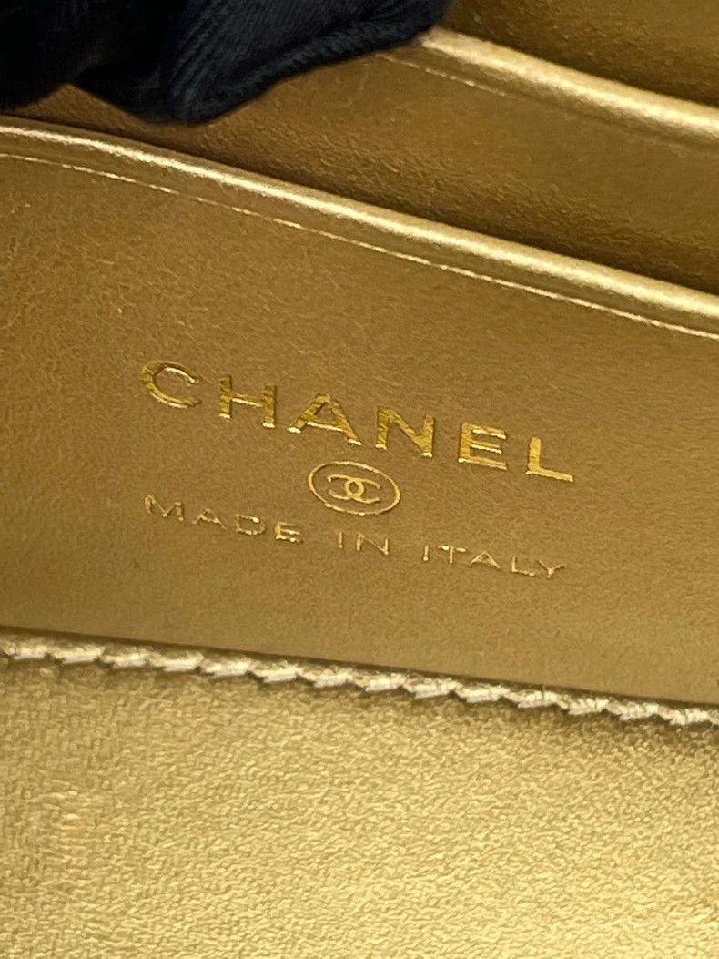 Chanel Chanel Gray Chain Strap Zip Bag -2505 Size ONE SIZE - 7 Thumbnail