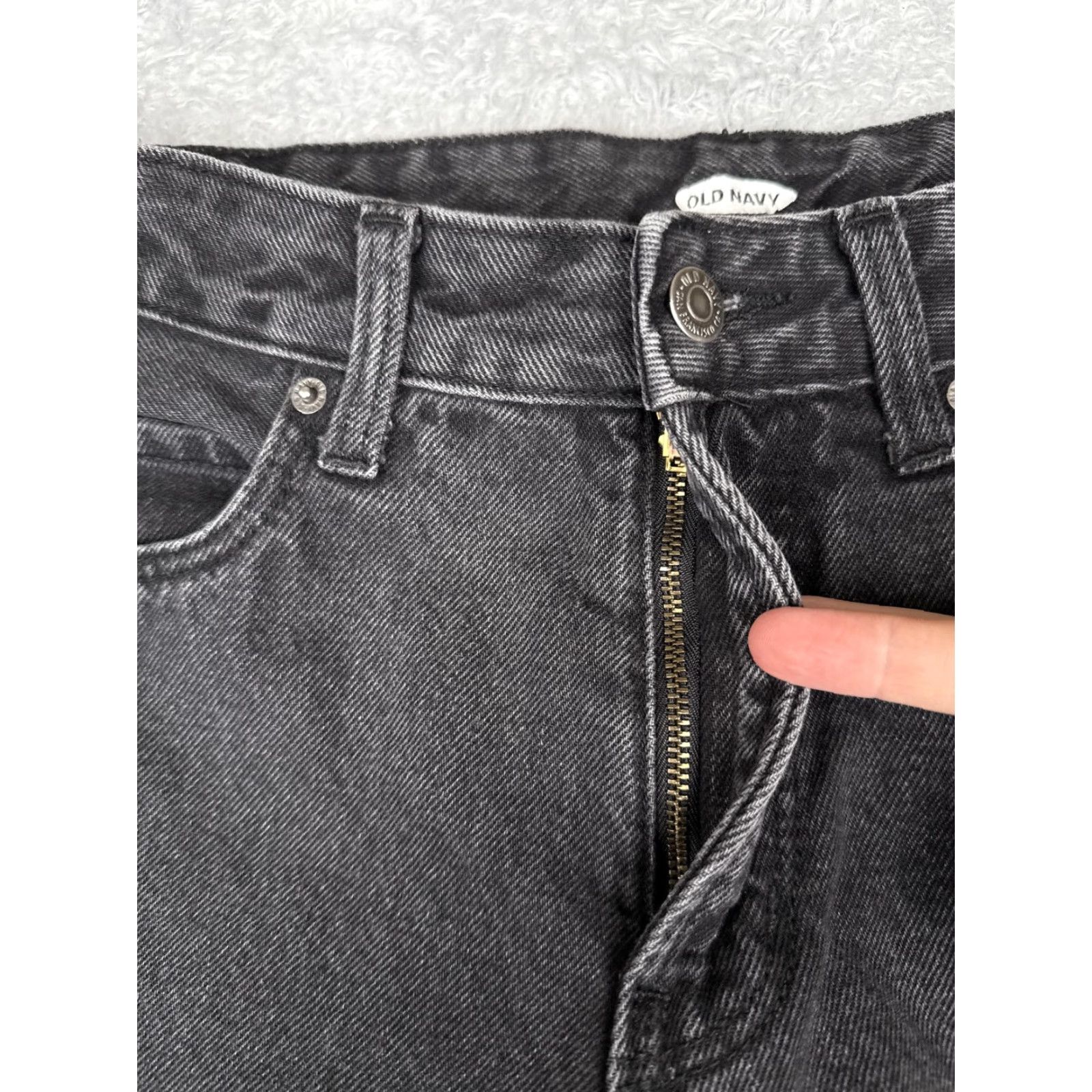 Old Navy VINTAGE Old Navy Jeans Womens 4 Black Charcoal Straight Leg Zip Fly Denim Five Pocket Size 27" / US 4 / IT 40 - 5 Thumbnail