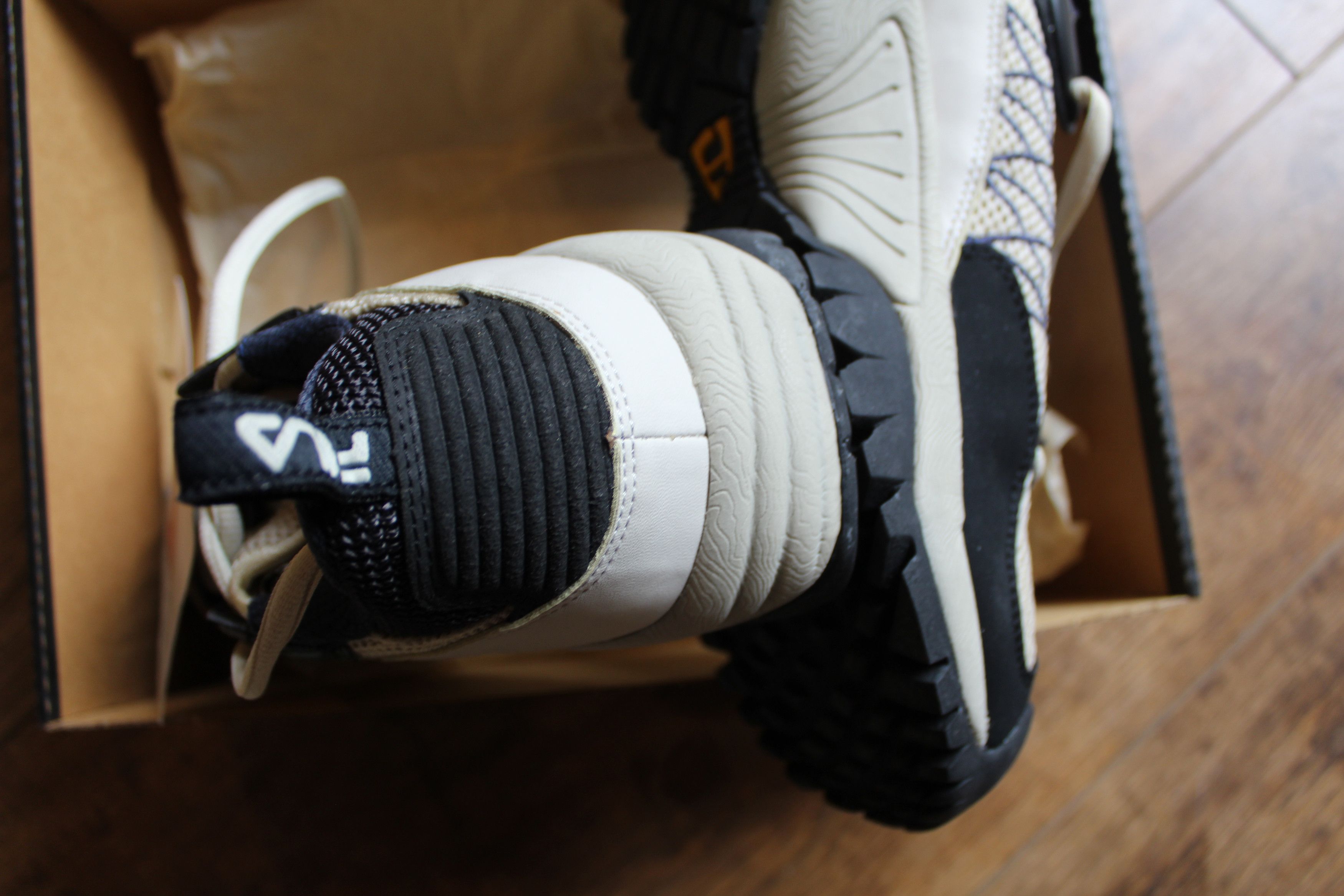 Fila FILA Outdoor Switchback Synthetic (1998) – Off White/Blue Size US 11 / EU 44 - 5 Thumbnail