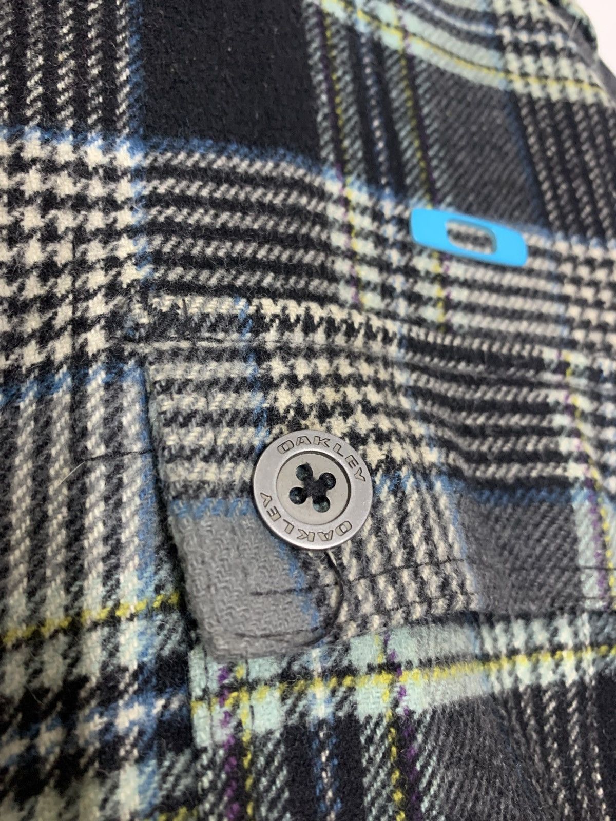 Oakley Vintage Oakley Plaid Heavy Jacket Size US XL / EU 56 / 4 - 10 Thumbnail