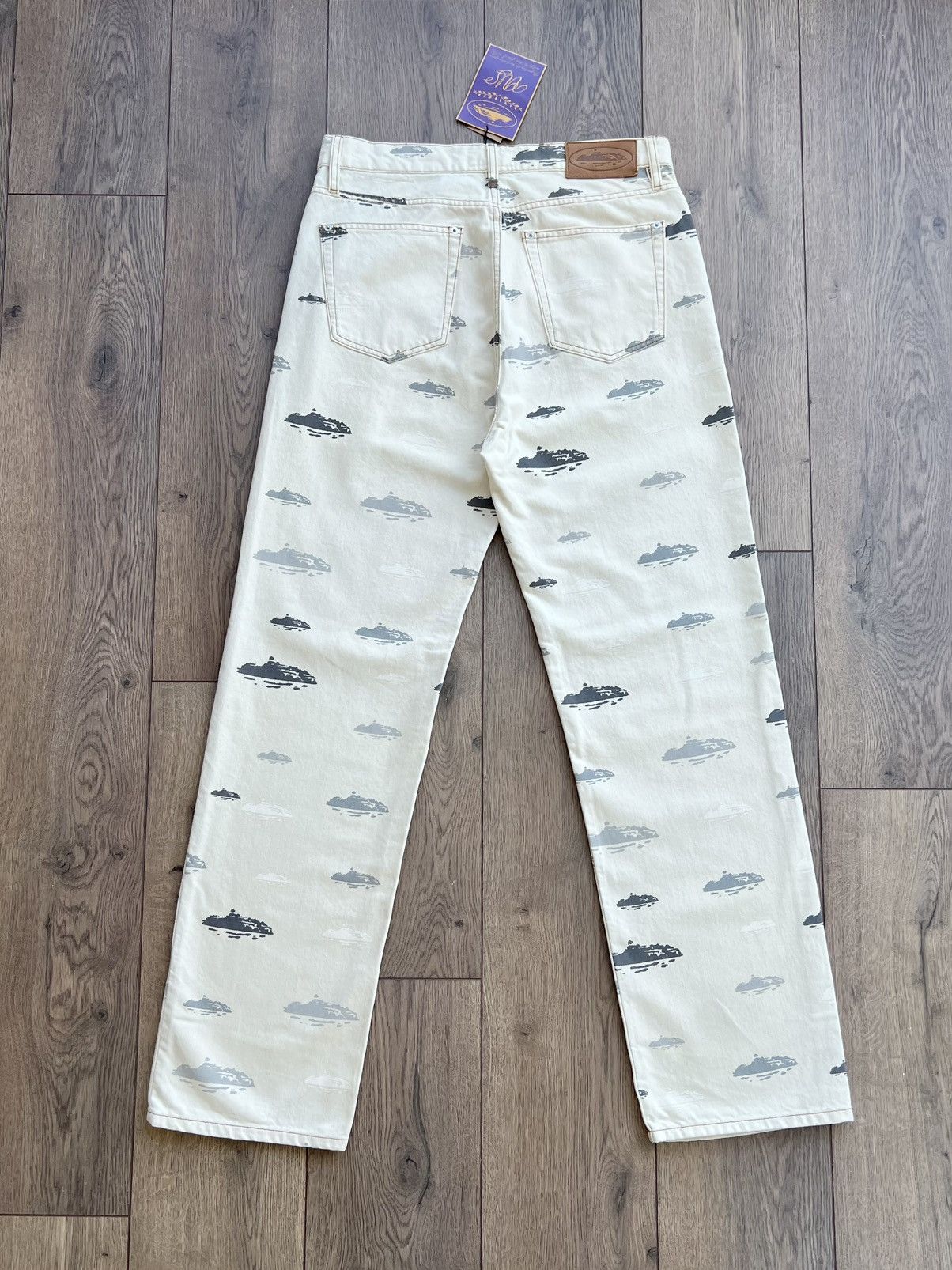 Corteiz Corteiz Alcatraz Pattern Denim Jeans White Large Size US 34 / EU 50 - 2 Thumbnail
