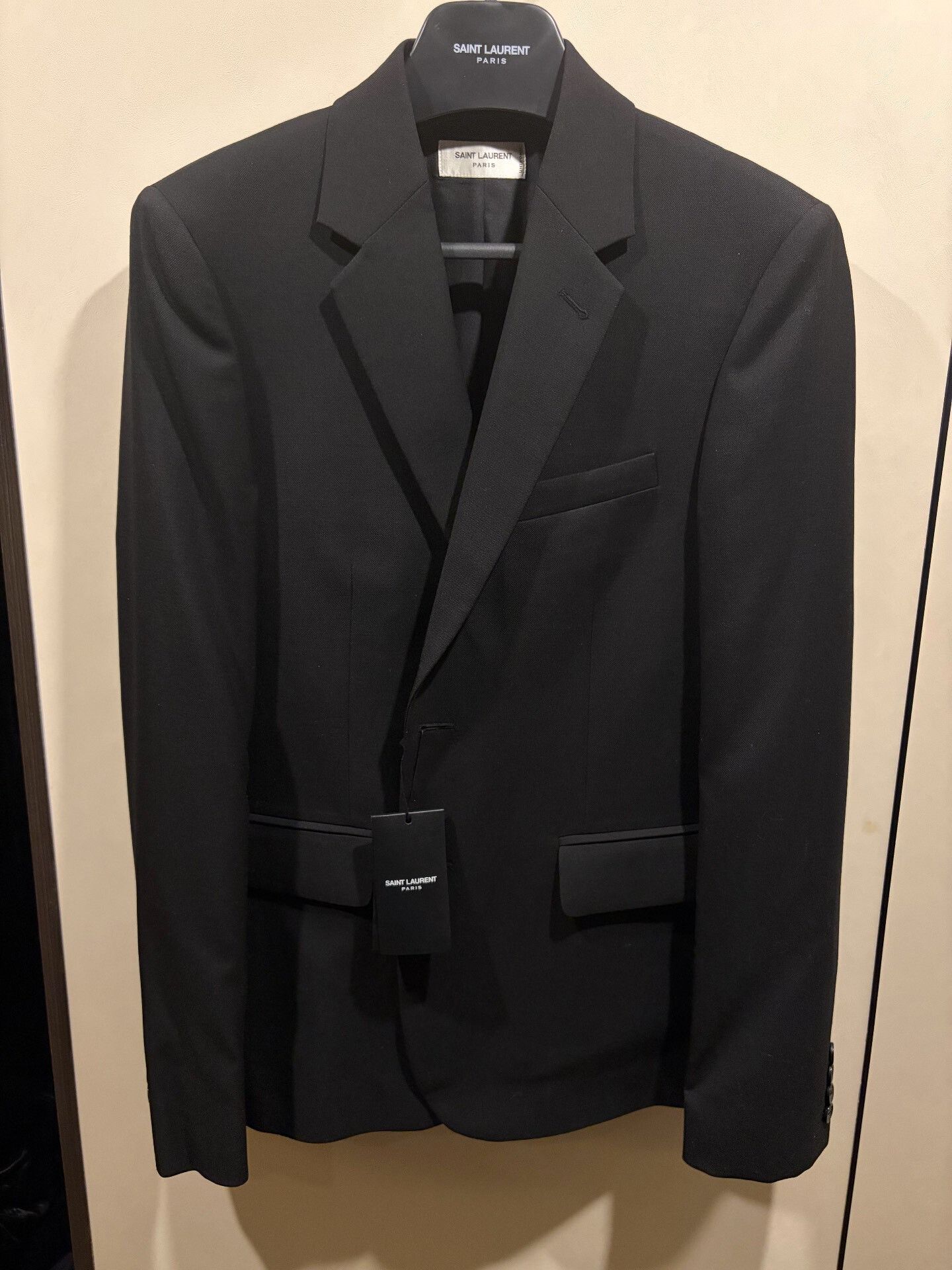 Yves Saint Laurent Saint Laurent Classic Smoking Jacket for Men Size US M / EU 48-50 / 2 - 1 Thumbnail
