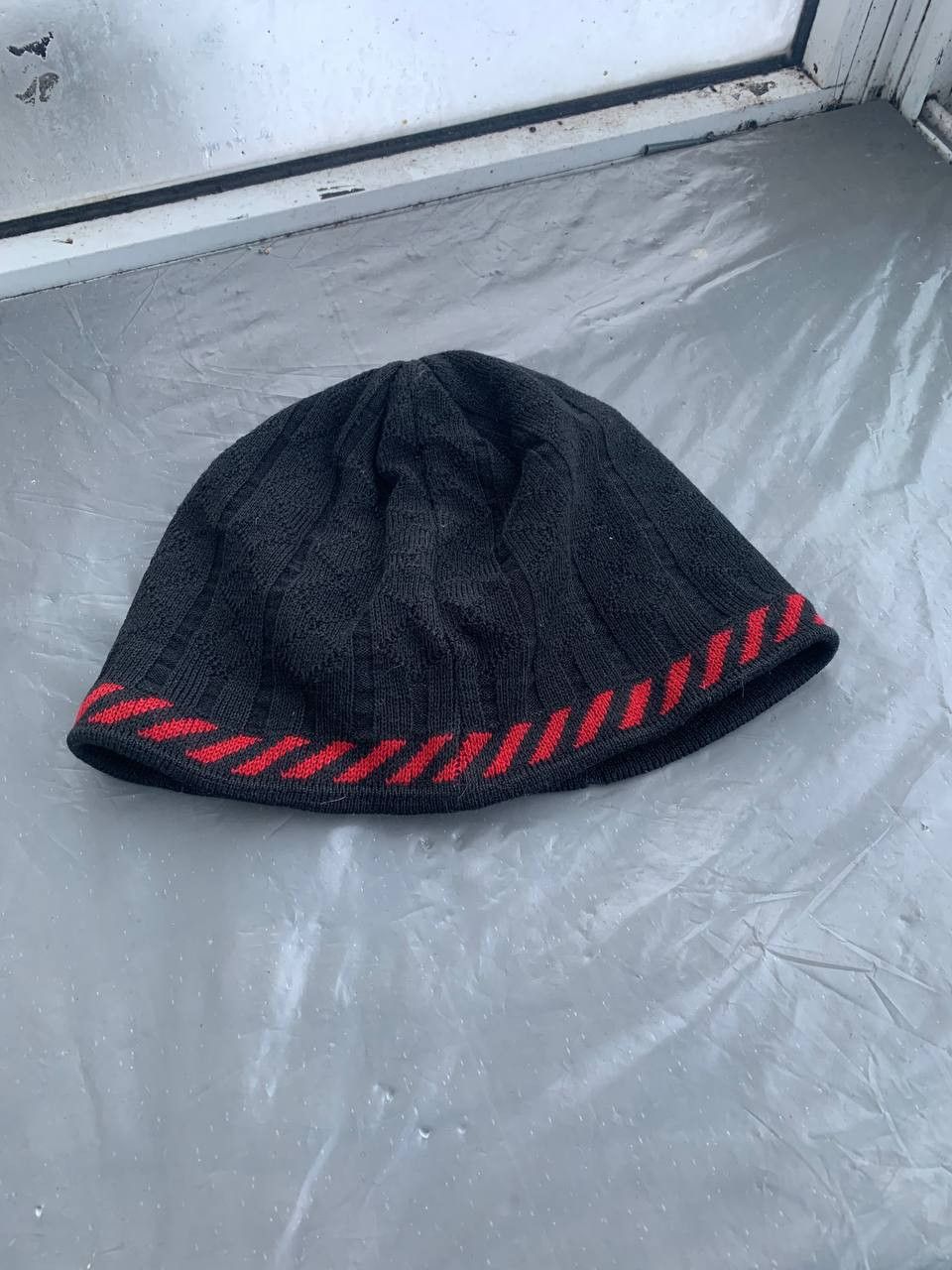 Oakley Vintage Oakley Beanie Hat Outdoor Streetwear Size ONE SIZE - 3 Thumbnail