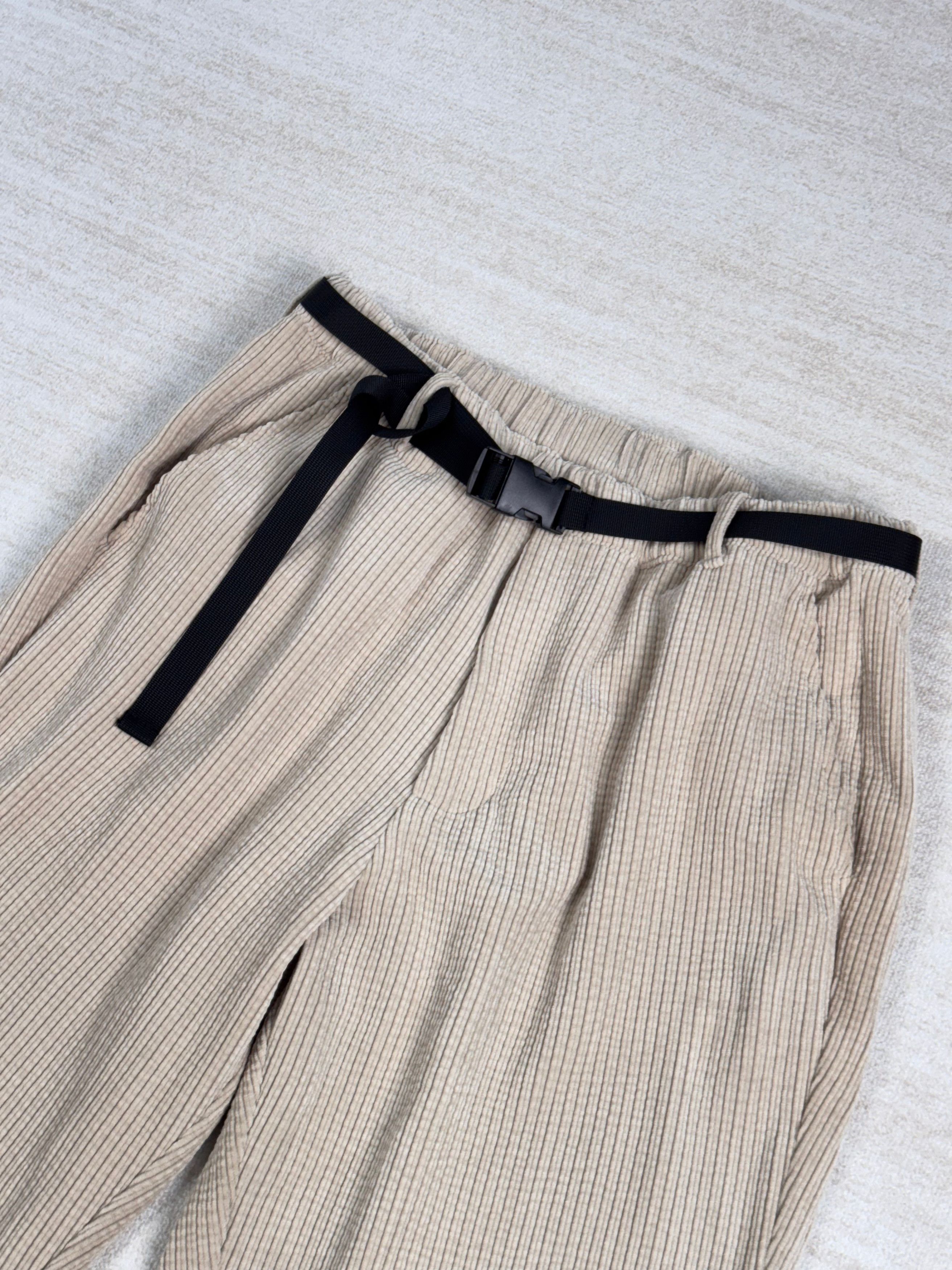Japanese Brand Sample* ADJUSTABLE CORDUROY PANTS Cph/Golf Size M Size US 32 / EU 48 - 2 Thumbnail