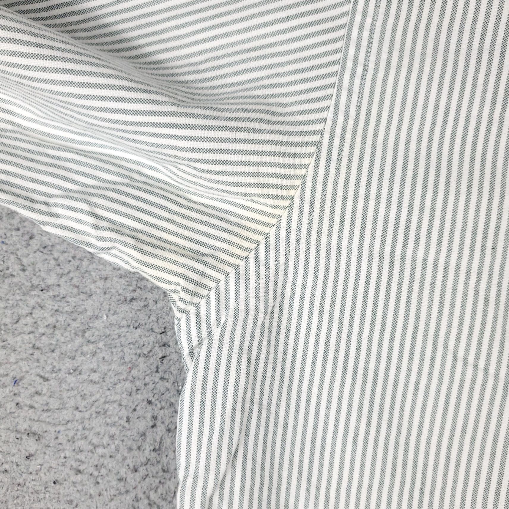 Tommy Hilfiger Tommy Hilfiger Button-Up Shirt Mens Medium Gray Striped Long Sleeve Casual Size US M / EU 48-50 / 2 - 3 Thumbnail