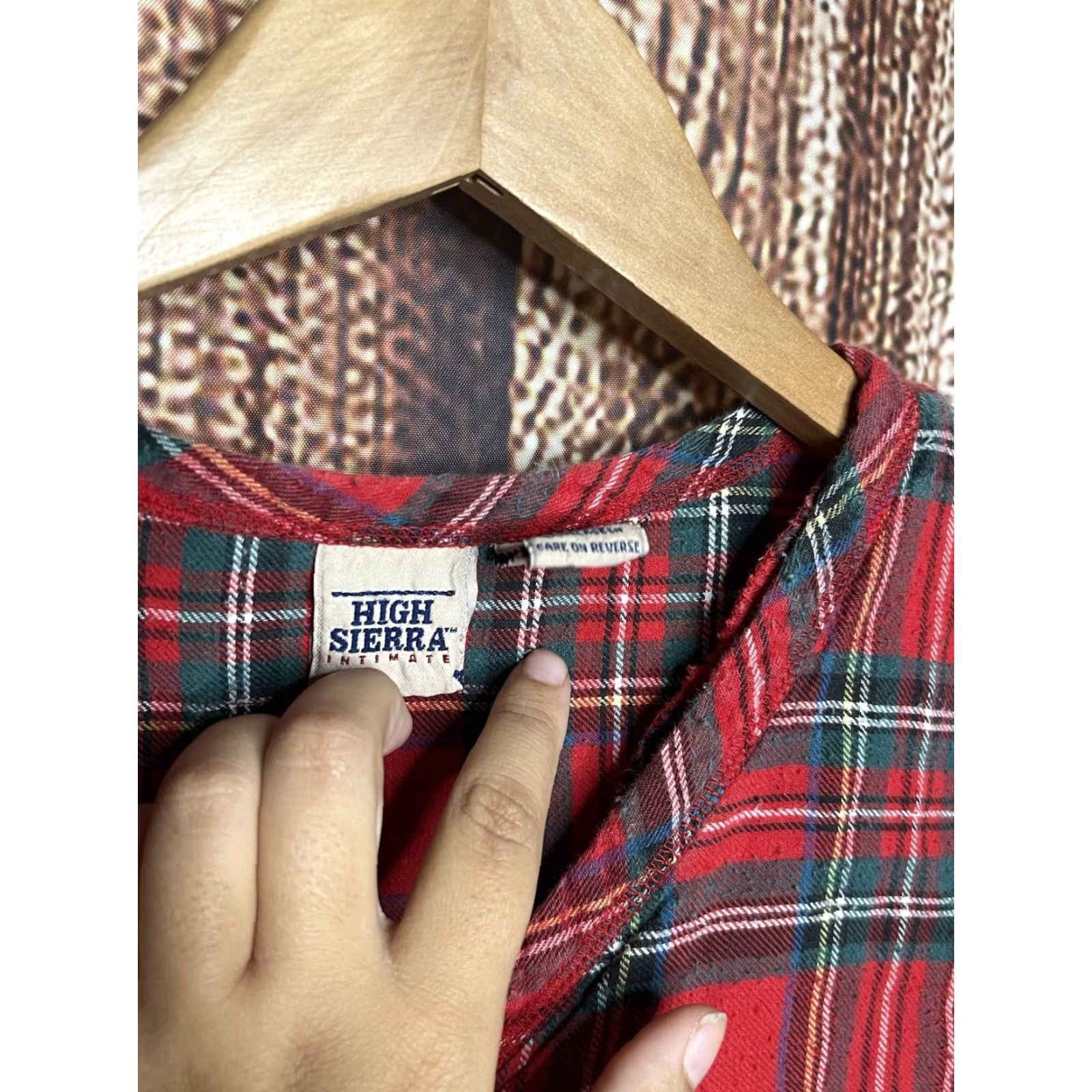High Sierra VINTAGE High Sierra MEN'S M Nightshirt Nightgown PLAID FLANEL Red 80s Sleepwear Size US M / EU 48-50 / 2 - 3 Thumbnail