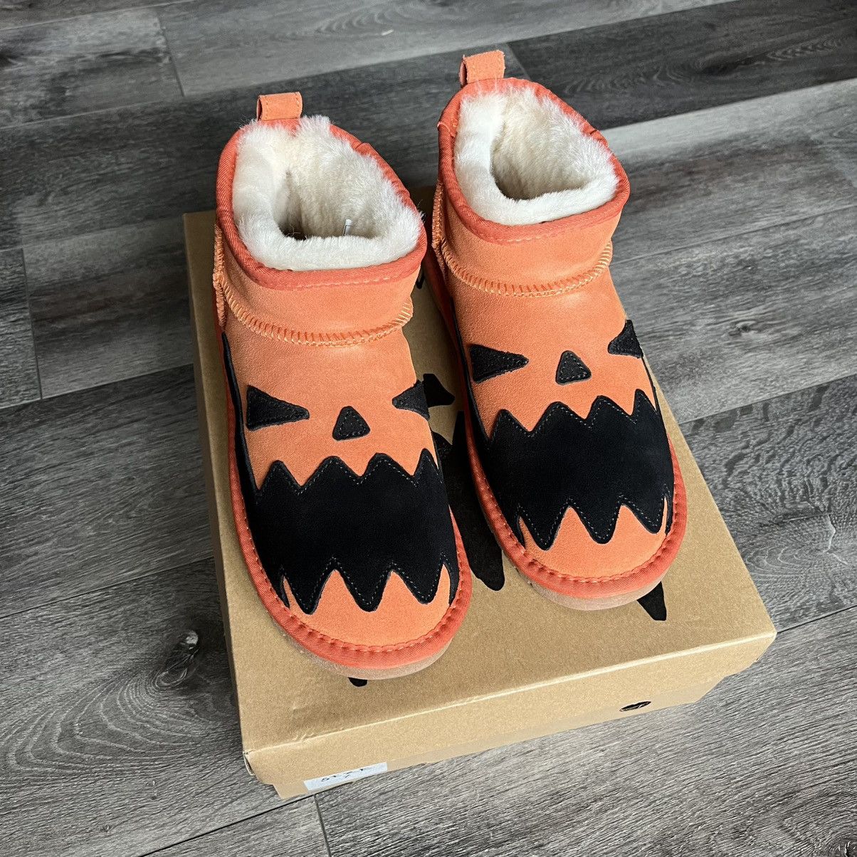 Asspizza Asspizza Pumpkin Spice Muffins Ugg Style Boots New Size 7 Size US 7 / EU 40 - 1 Thumbnail