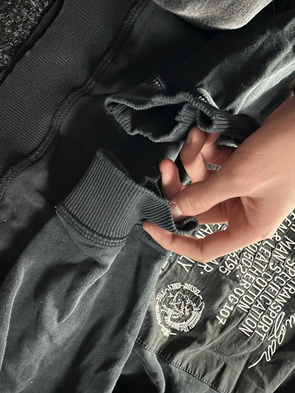 Diesel VNTG 🚨 DIESEL FLYING DISTRESSED SWEATSHIRT BOXY AVANT-GARDE Size US L / EU 52-54 / 3 - 9 Thumbnail