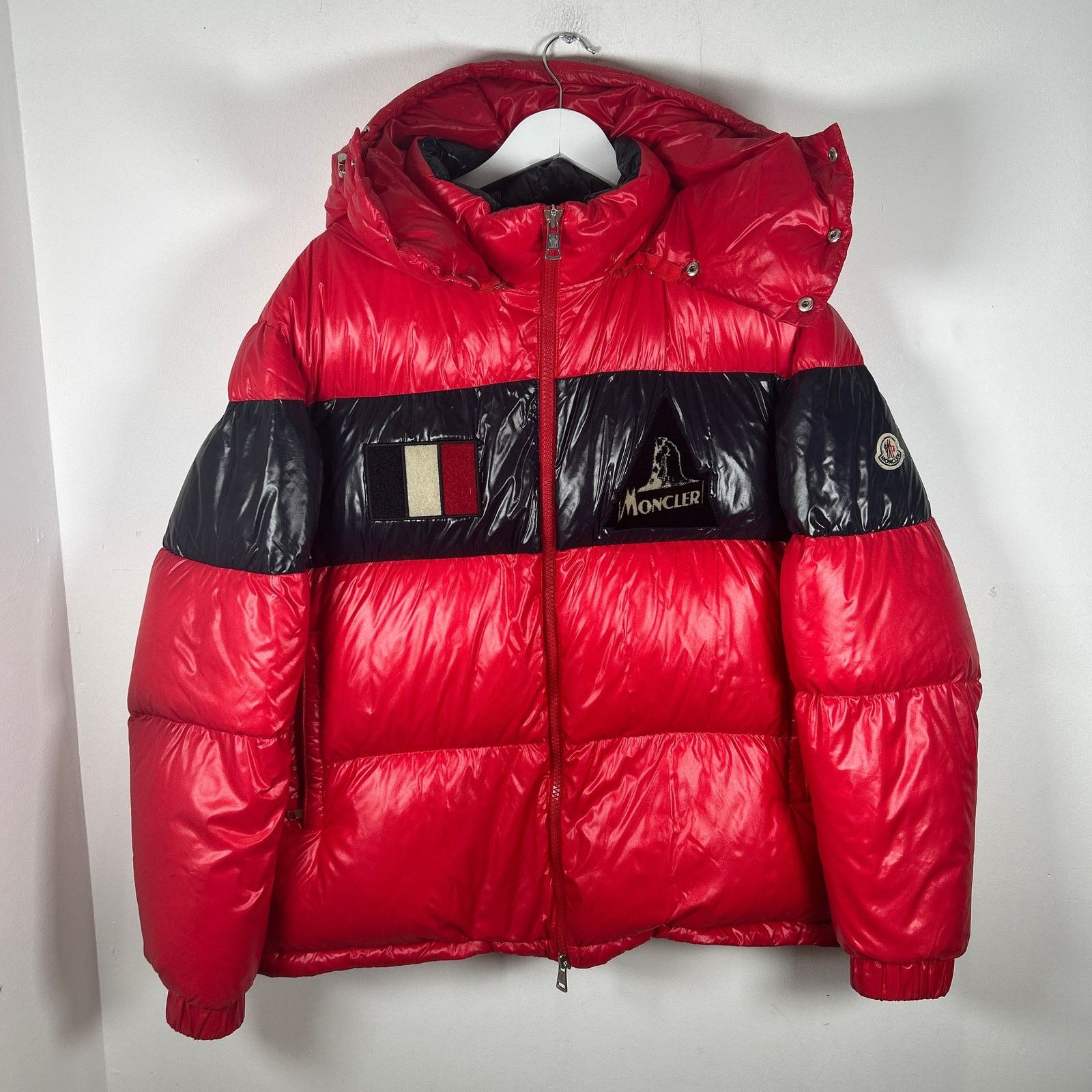 Moncler Moncler Gary Giubbotto Patched Red Puffer Size 6 Size US XXL / EU 58 / 5 - 1 Thumbnail