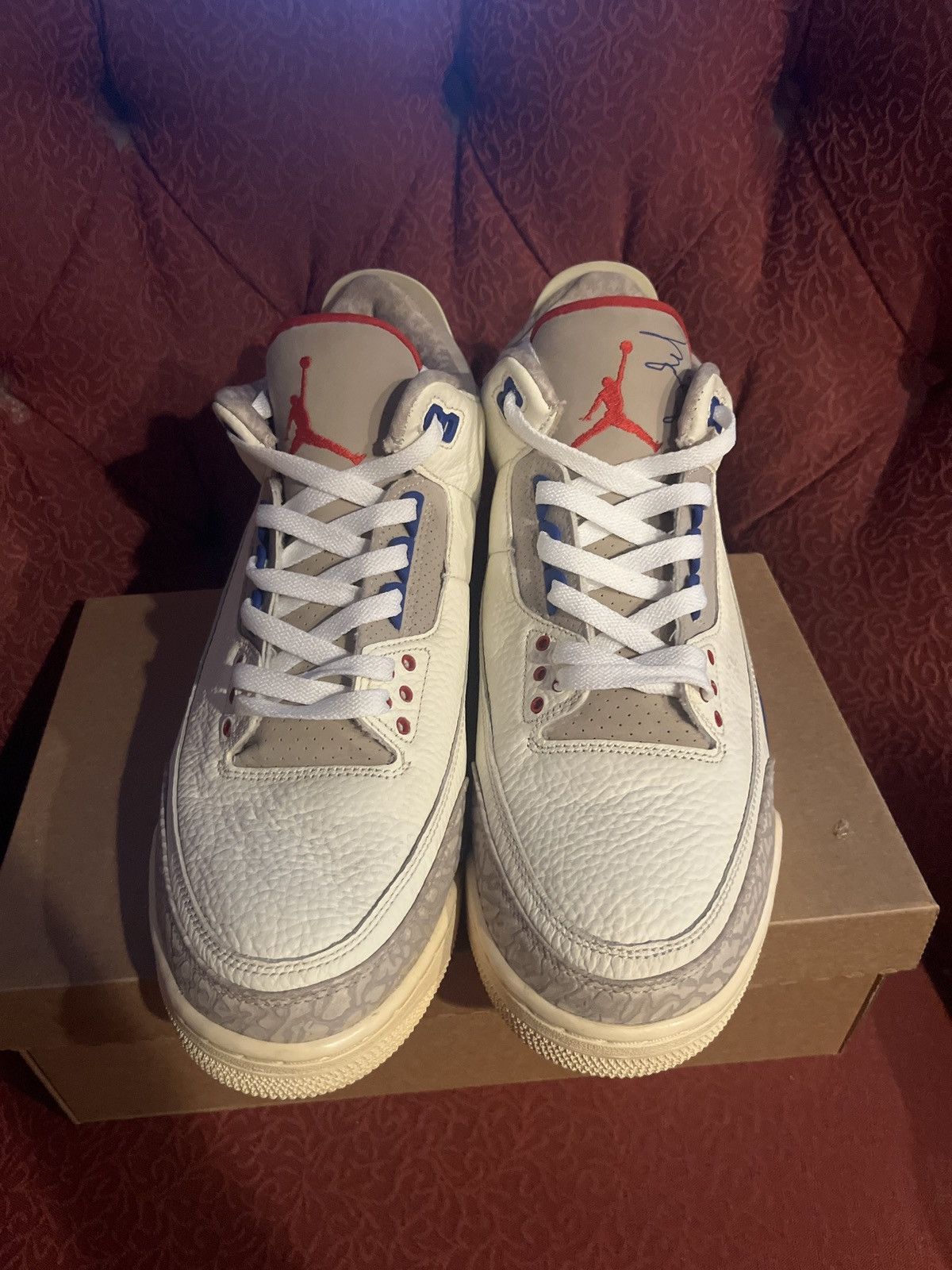 Jordan Brand × Nike International Flight Jordan 3 Size US 12 / EU 45 - 3 Thumbnail