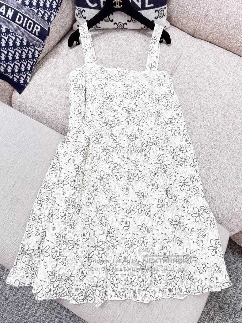 Chanel Chanel Hollow-in flower lace dress Size XS / US 0-2 / IT 36-38 - 4 Thumbnail