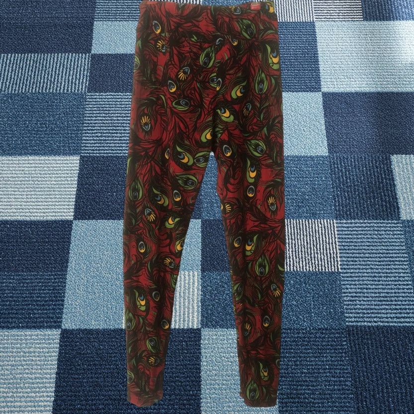 Vintage LulaRoe LLR Womens Leggings One Size OS Red Green Peacock Feathers Print Soft Leggings Womens Adult One Size Red Peacock Theme Size 42" / US 20 - 1 Thumbnail
