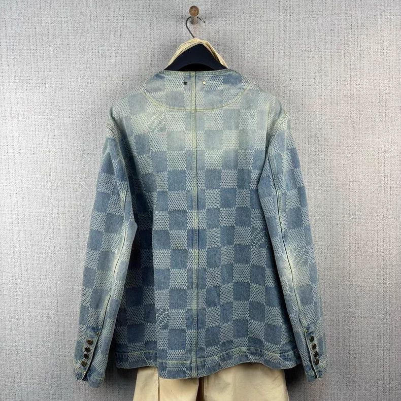 Louis Vuitton Louis Vuitton SS24 Plaid Full Print Crew Neck Single-Breas Size US XL / EU 56 / 4 - 3 Thumbnail