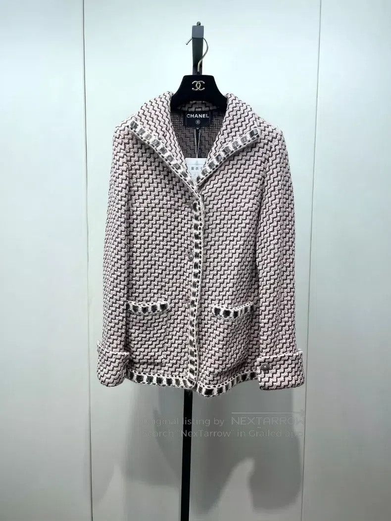 Chanel Chanel Roman series wavy pink coat Size XS / US 0-2 / IT 36-38 - 1 Thumbnail
