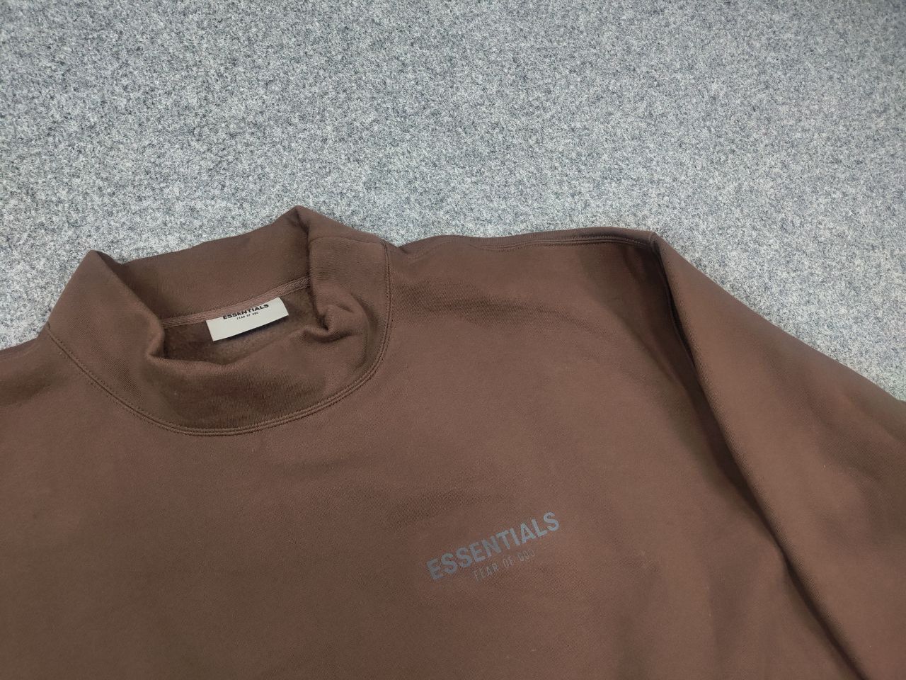 Fear of God Essentials by Fear of God Mock Neck Oversized Sweatshirt Size US XL / EU 56 / 4 - 7 Thumbnail