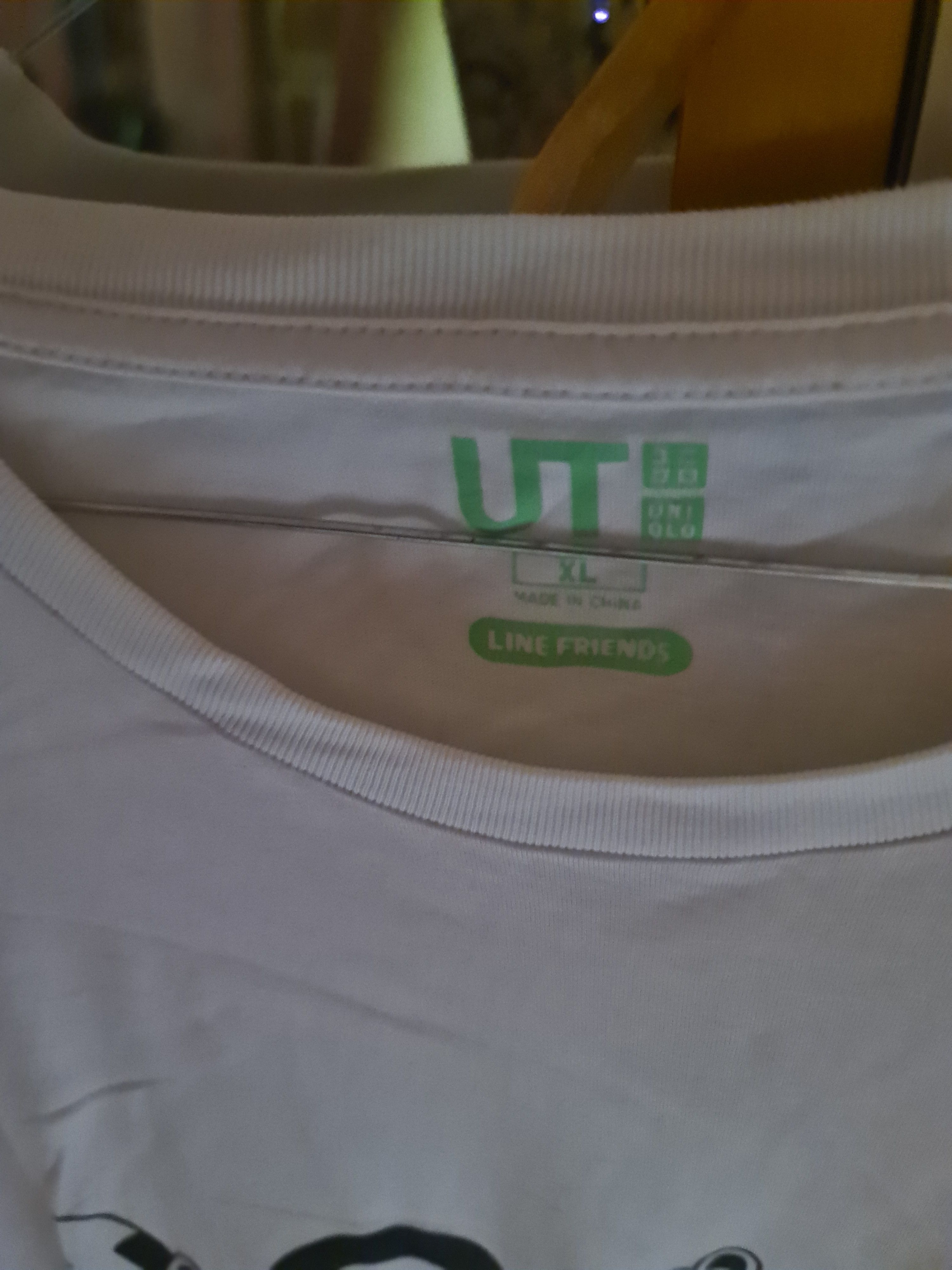 Uniqlo T-Shirt UT LINE FRIENDS Size US XL / EU 56 / 4 - 3 Thumbnail