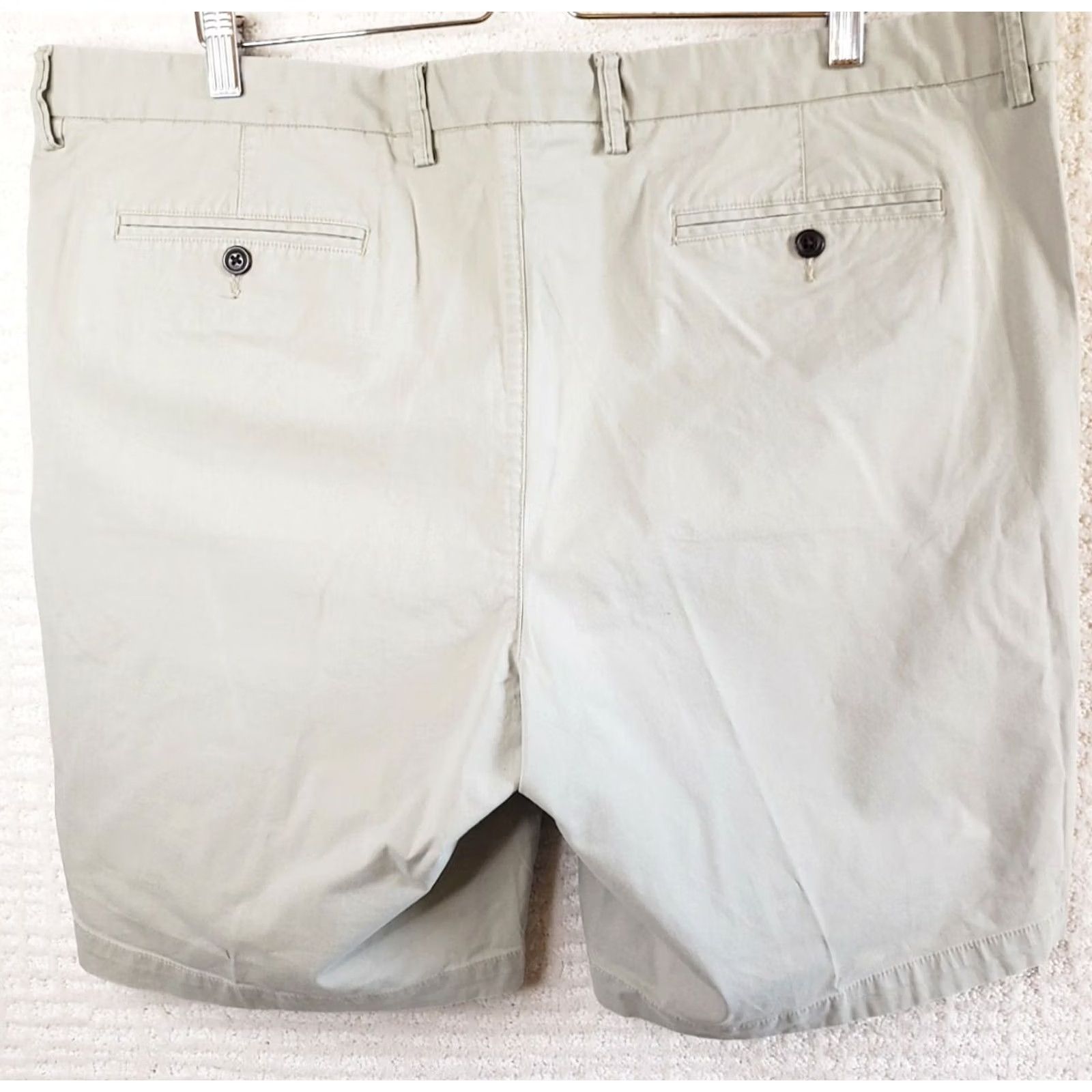 Lands' End Lands' End Men's 42 Flat Front Classic Fit 9" Beige Chino Shorts NWOT Size US 42 / EU 58 - 5 Thumbnail