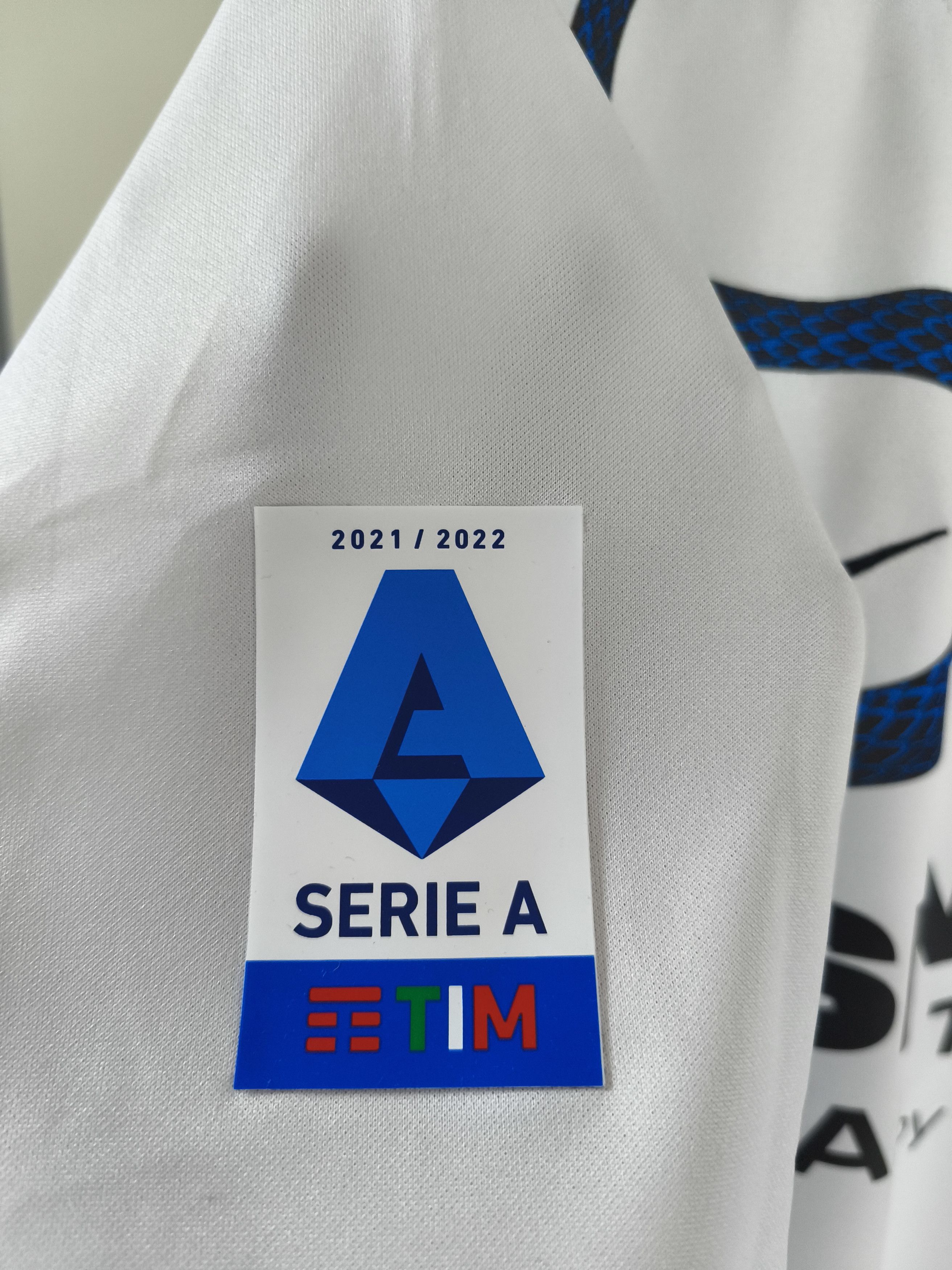 Nike Rare Inter Milan 2021/22 Away Jersey Barella BNWT Size US L / EU 52-54 / 3 - 9 Thumbnail