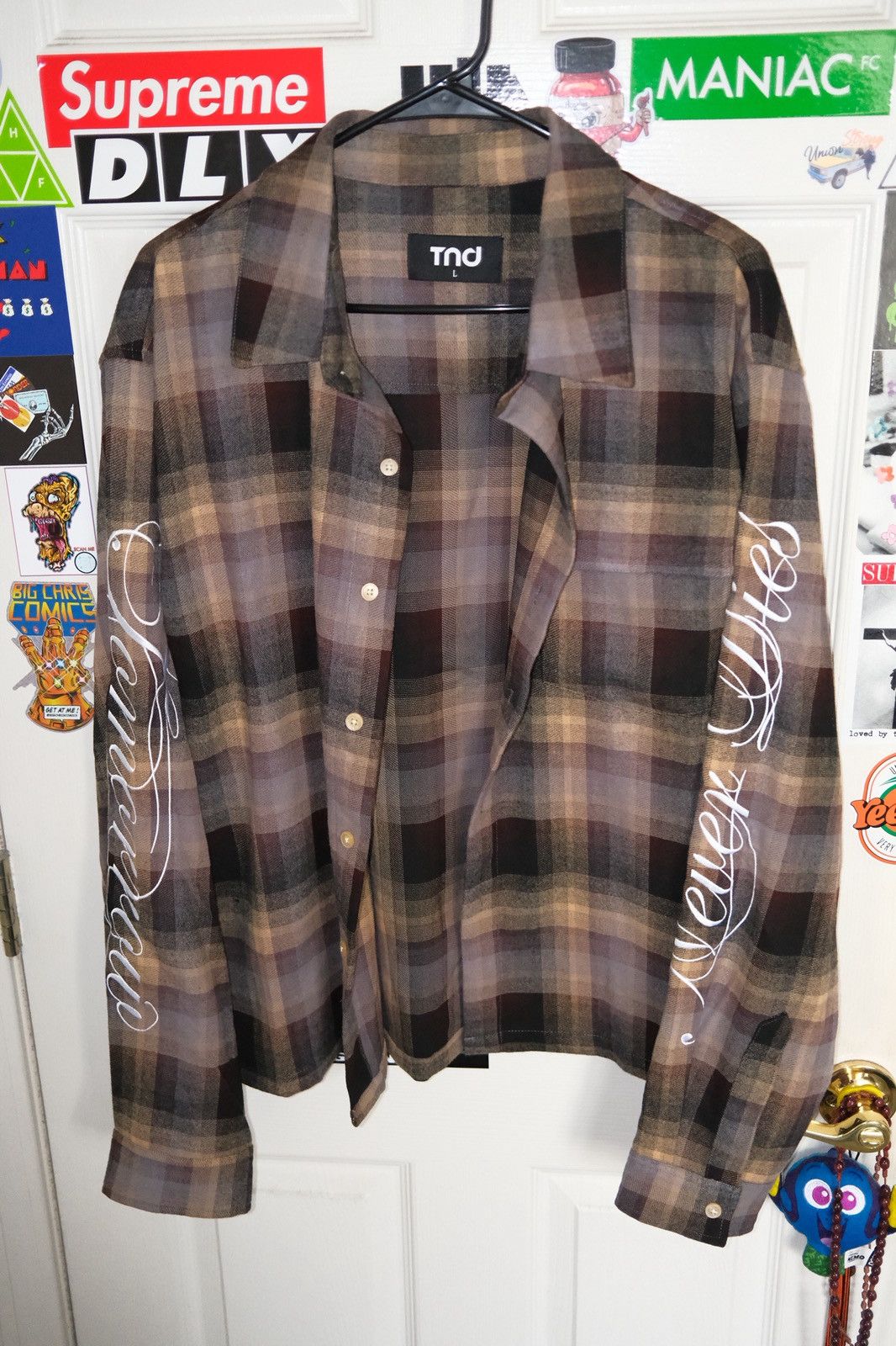 Other Tomorrow Never Dies Flannel Size US L / EU 52-54 / 3 - 2 Thumbnail