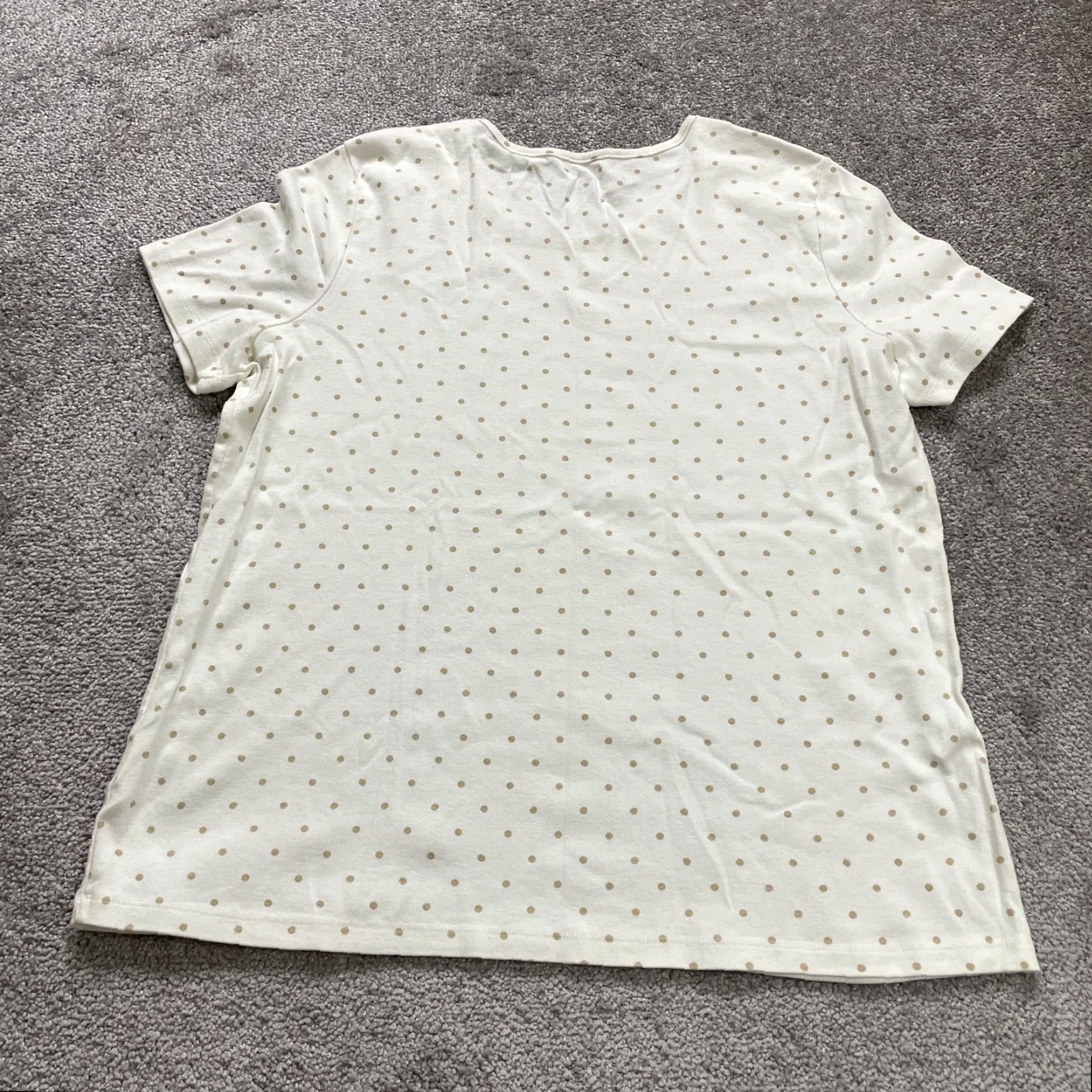 Vintage White Stag T-Shirt Women 2XL White Polka Dot Crew Neck Short Sleeve Knit Cotton Casual Top Breathable Easy Care Machine Washable Womens Size XXL / US 16-18 / IT 52-54 - 2 Thumbnail