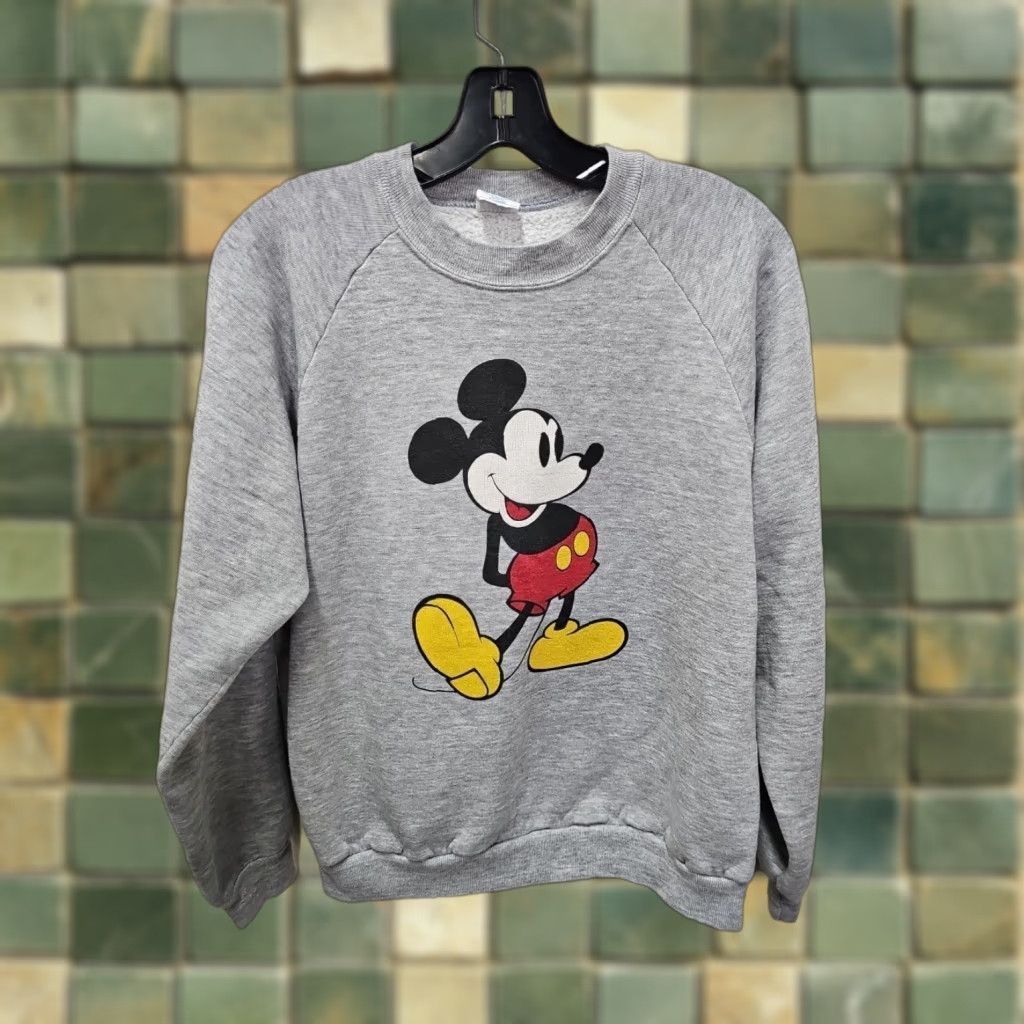 Disney VINTAGE Disney Mickey Mouse Sweatshirt Raglan Adult XL Gray Crew Neck Long Sleeve 90s Retro USA Cartoon Cotton Polyester Rayon Logo Graphic Print Size US XL / EU 56 / 4 - 1 Thumbnail