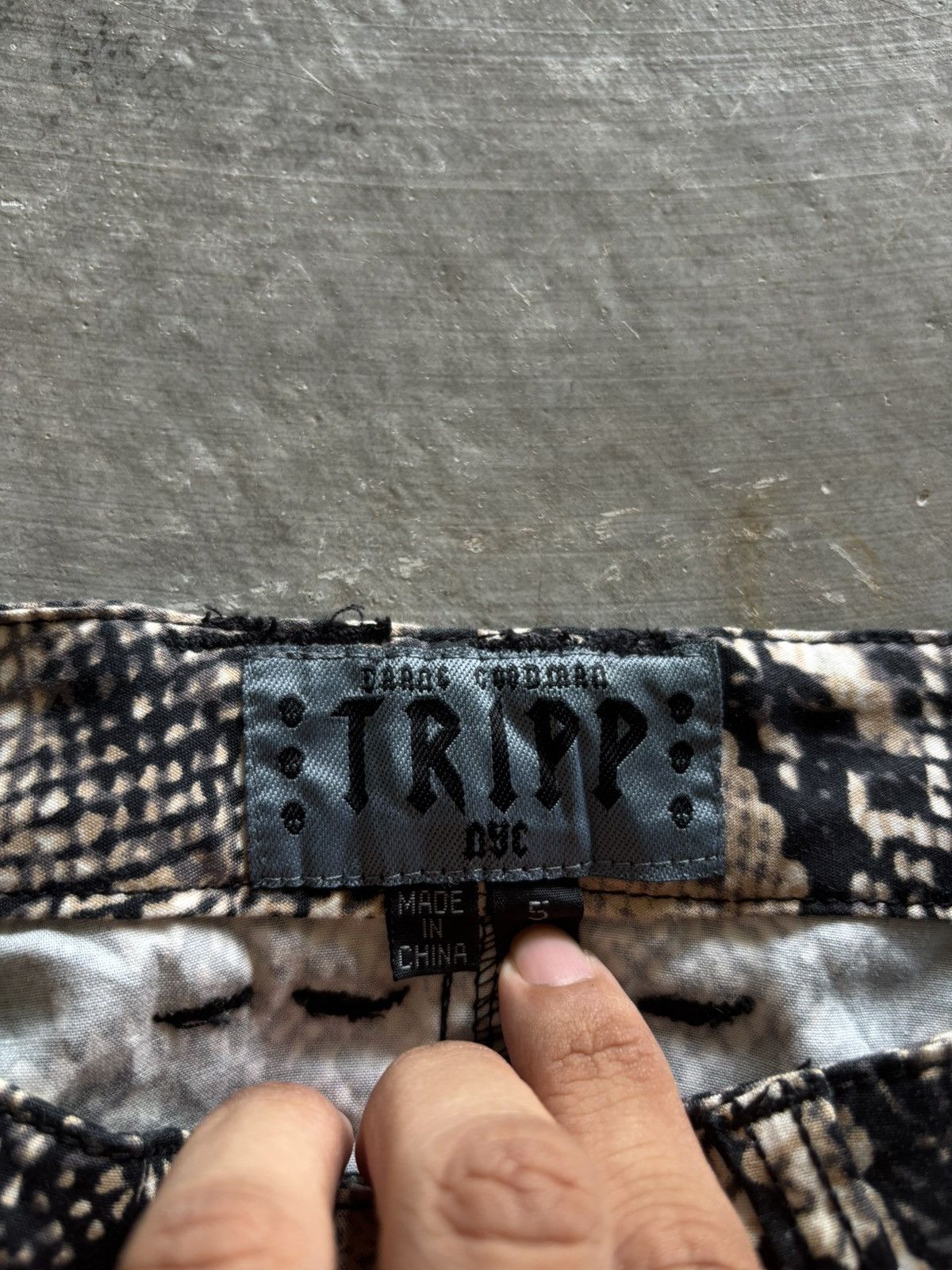 Tripp NYC TRIPP NYC snake printed skinny pant punk bondage gothic Size US 26 / EU 42 - 5 Thumbnail