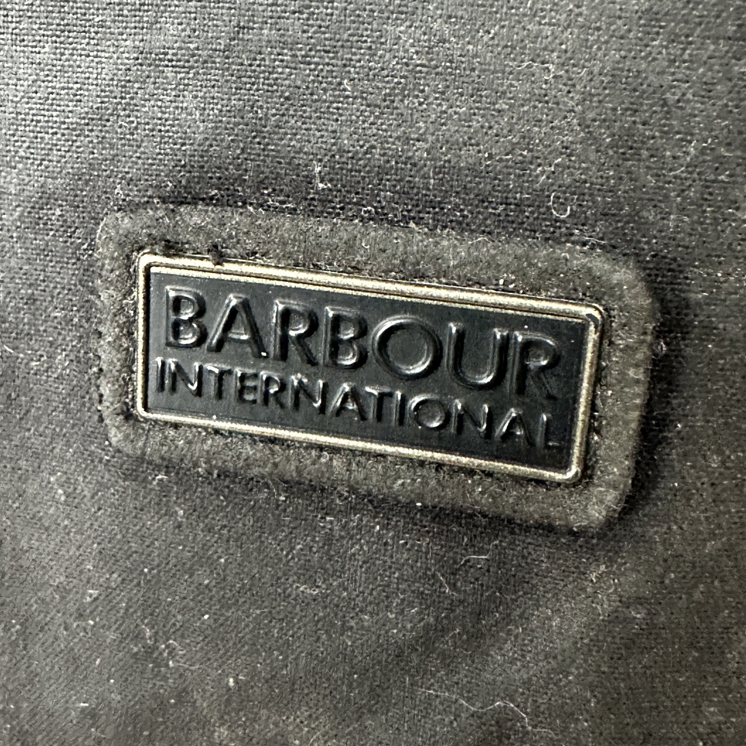 Barbour BARBOUR B.Intl Chaser WAX Hooded Jacket Size M British Style Size US M / EU 48-50 / 2 - 2 Thumbnail