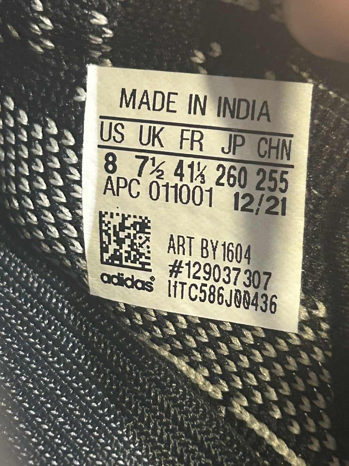 Yeezy Adidas Yeezy 350 Core Black White Size US 8 / EU 41 - 11 Thumbnail