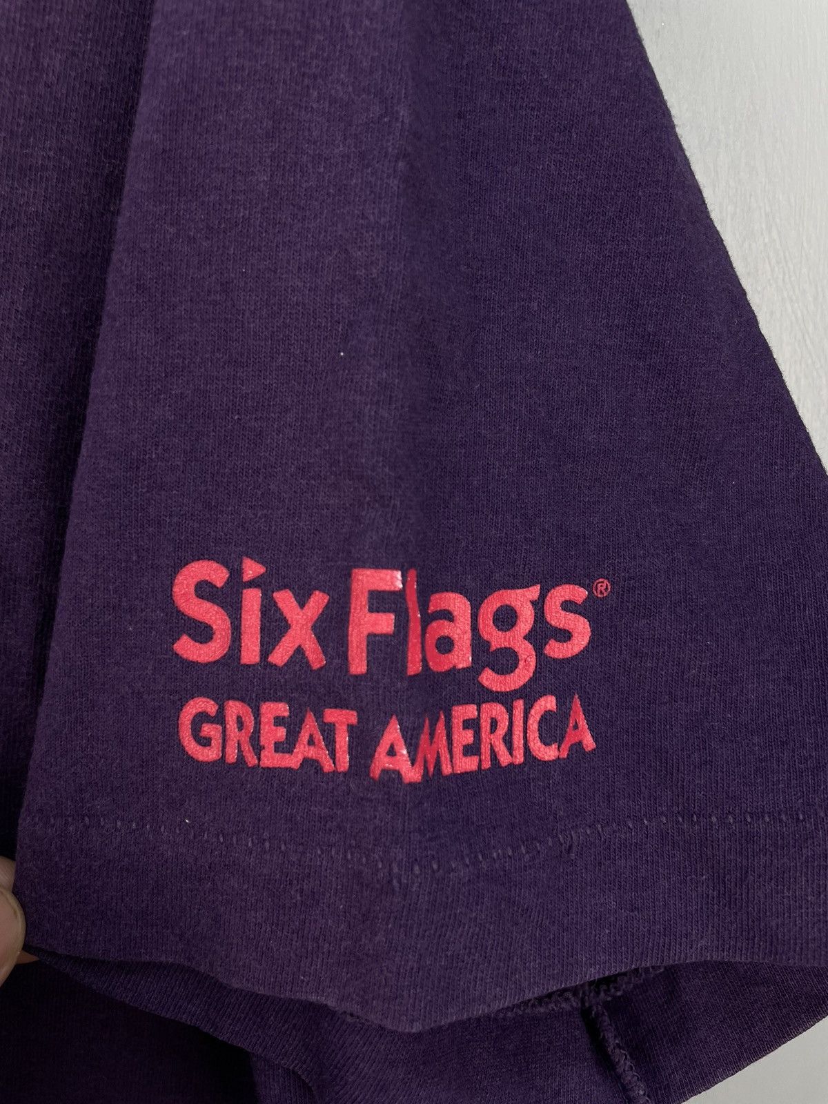 Cartoon Network Vintage 90s Giant Drop Six Flags Great America memorial tee Size US L / EU 52-54 / 3 - 5 Thumbnail
