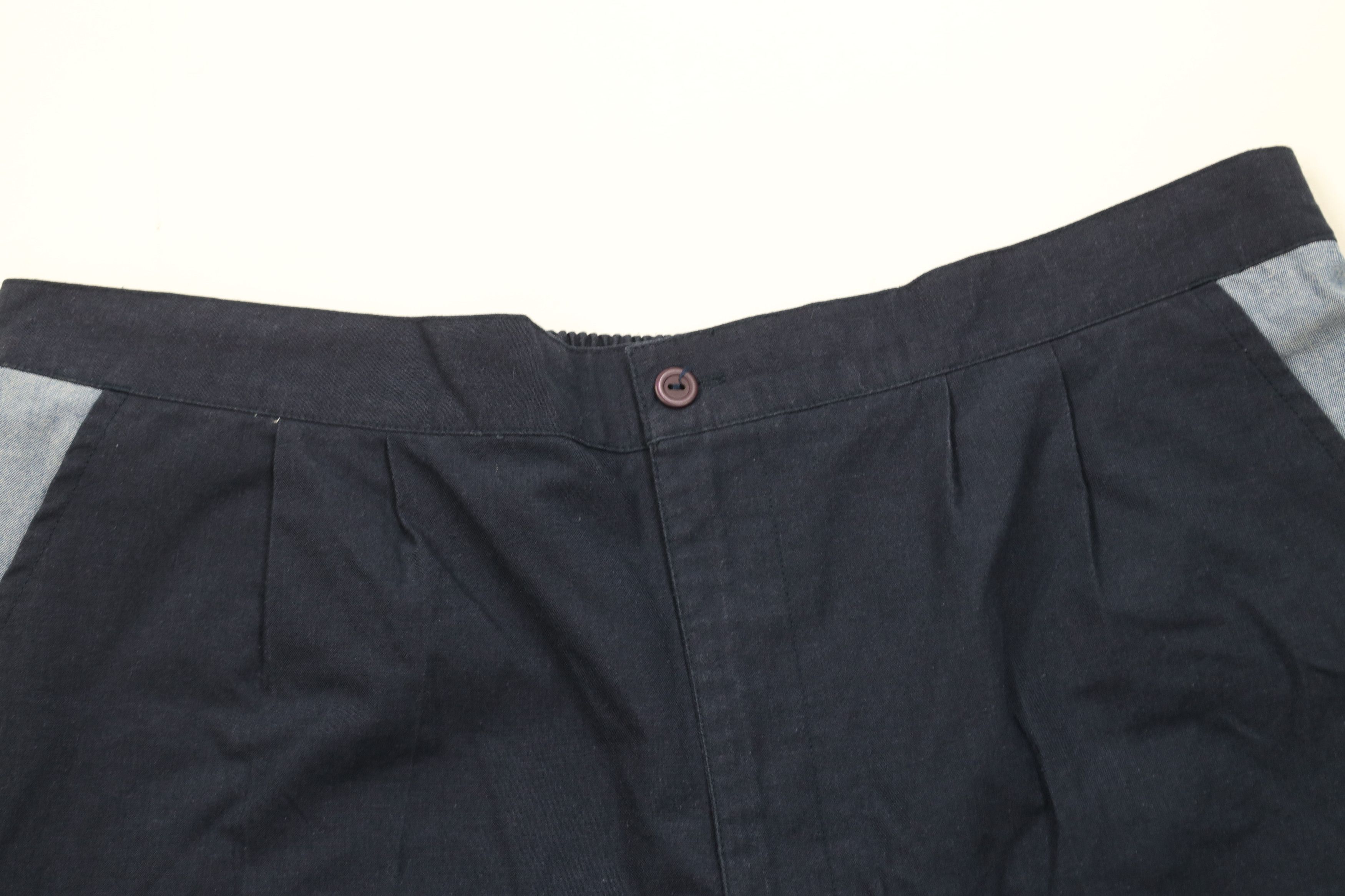 Vintage Vintage 70s Streetwear Chambray Trim Above Knee Shorts Blue Size US 34 / EU 50 - 2 Thumbnail