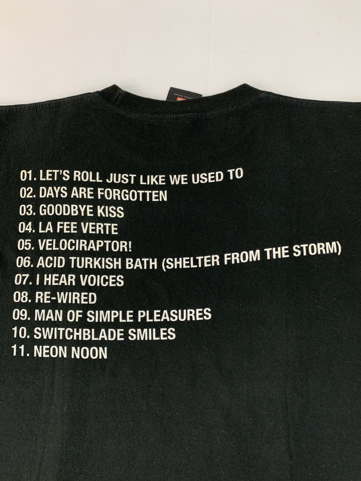 Band Tees Y2k Kasabian English Rock Britpop Velociraptor Song Shoot Size US S / EU 44-46 / 1 - 7 Thumbnail