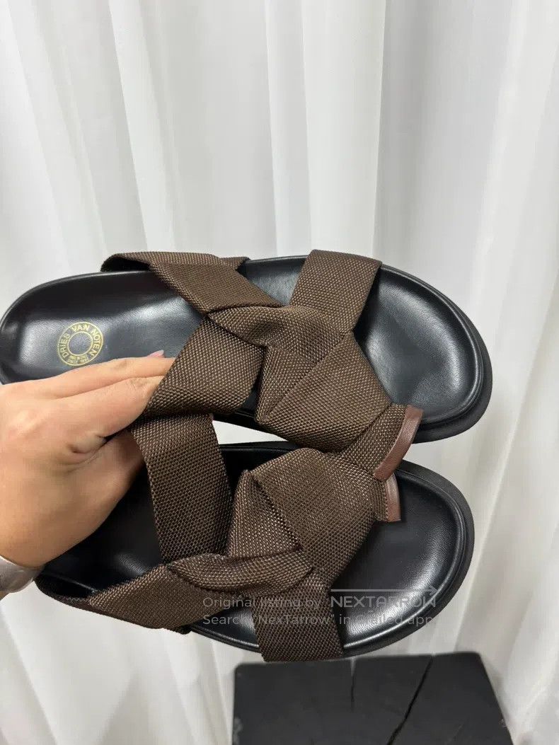 Louis Vuitton Louis Vuitton Strap-on Patchwork Thick Sole Slippers Size Size US 8 / EU 41 - 4 Thumbnail