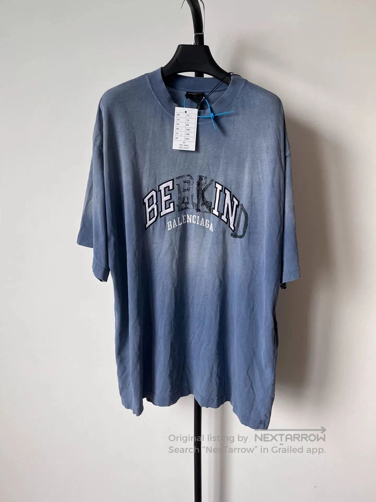 Balenciaga Balenciaga Men's Letter Print Short Sleeve T-shirt. Size US L / EU 52-54 / 3 - 1 Thumbnail