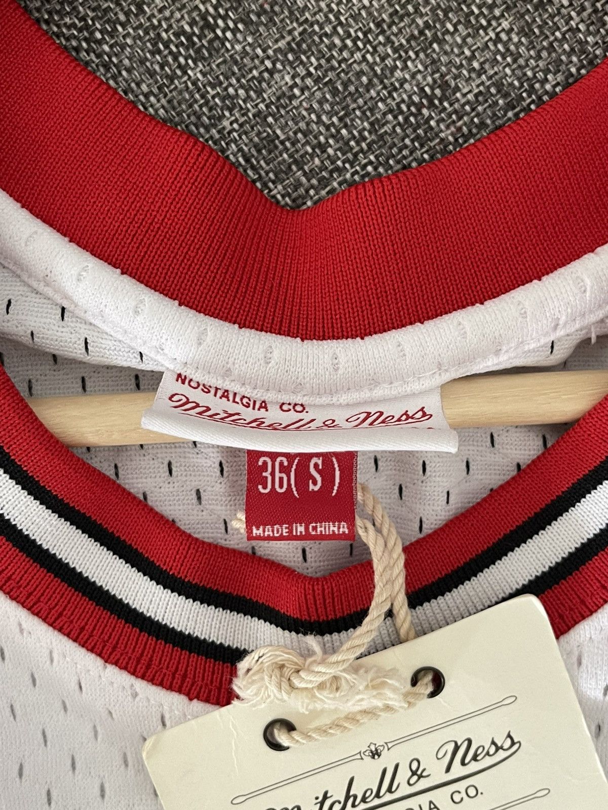 Mitchell & Ness Michael Jordan Chicago Bulls Mitchell & Ness 1991-92 Jersey Size US S / EU 44-46 / 1 - 5 Thumbnail