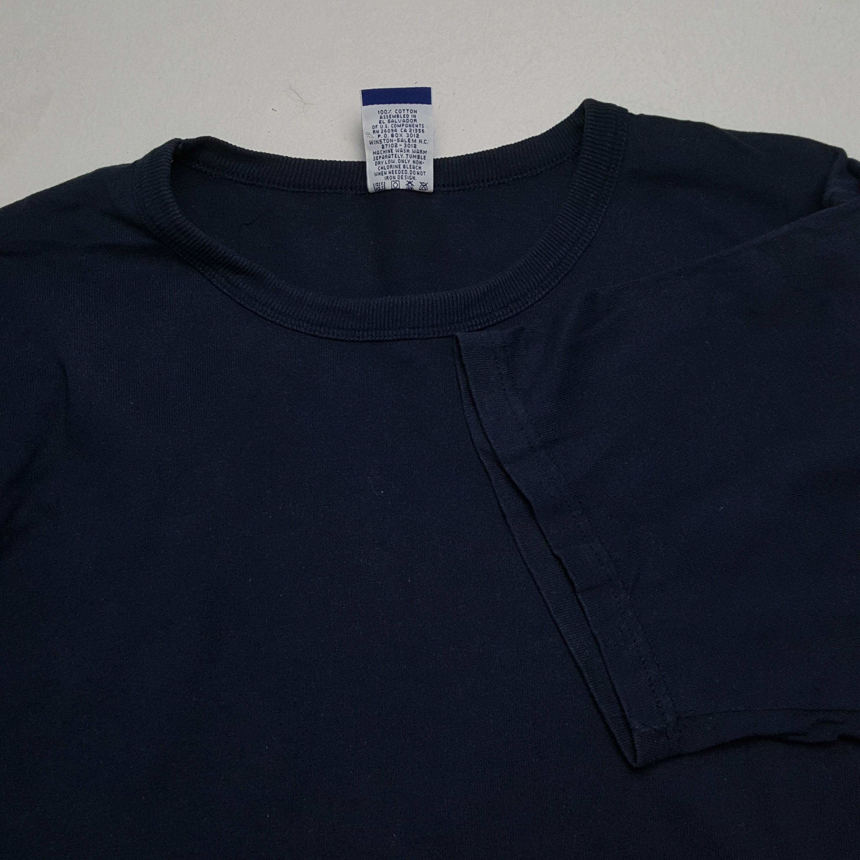 Champion × Vintage CHAMPION Small Spellout Design Tshirt Size US XL / EU 56 / 4 - 5 Thumbnail